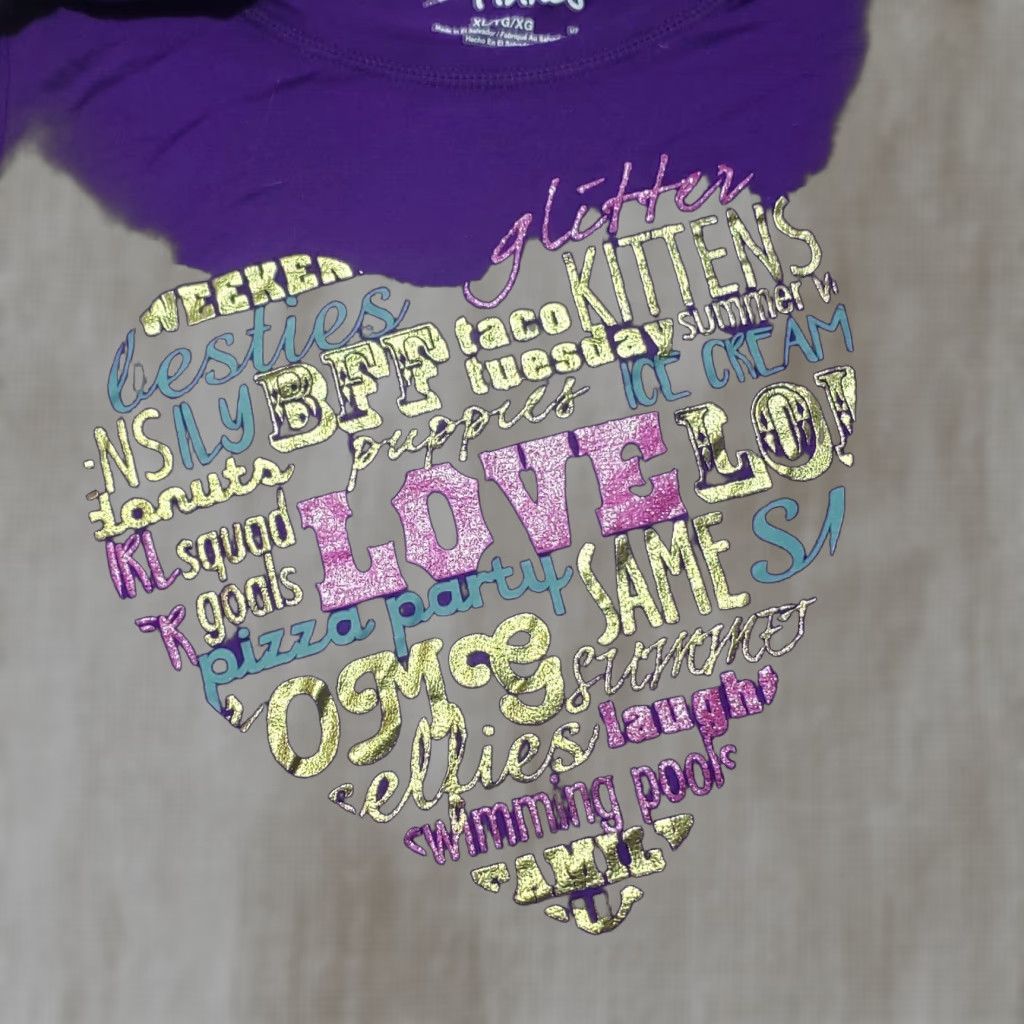Hanes Hanes Purple Love Heart Color Tee T-Shirt Long Sleeve Adult Women XL Extra Large Size XL / US 12-14 / IT 48-50 - 1 Thumbnail