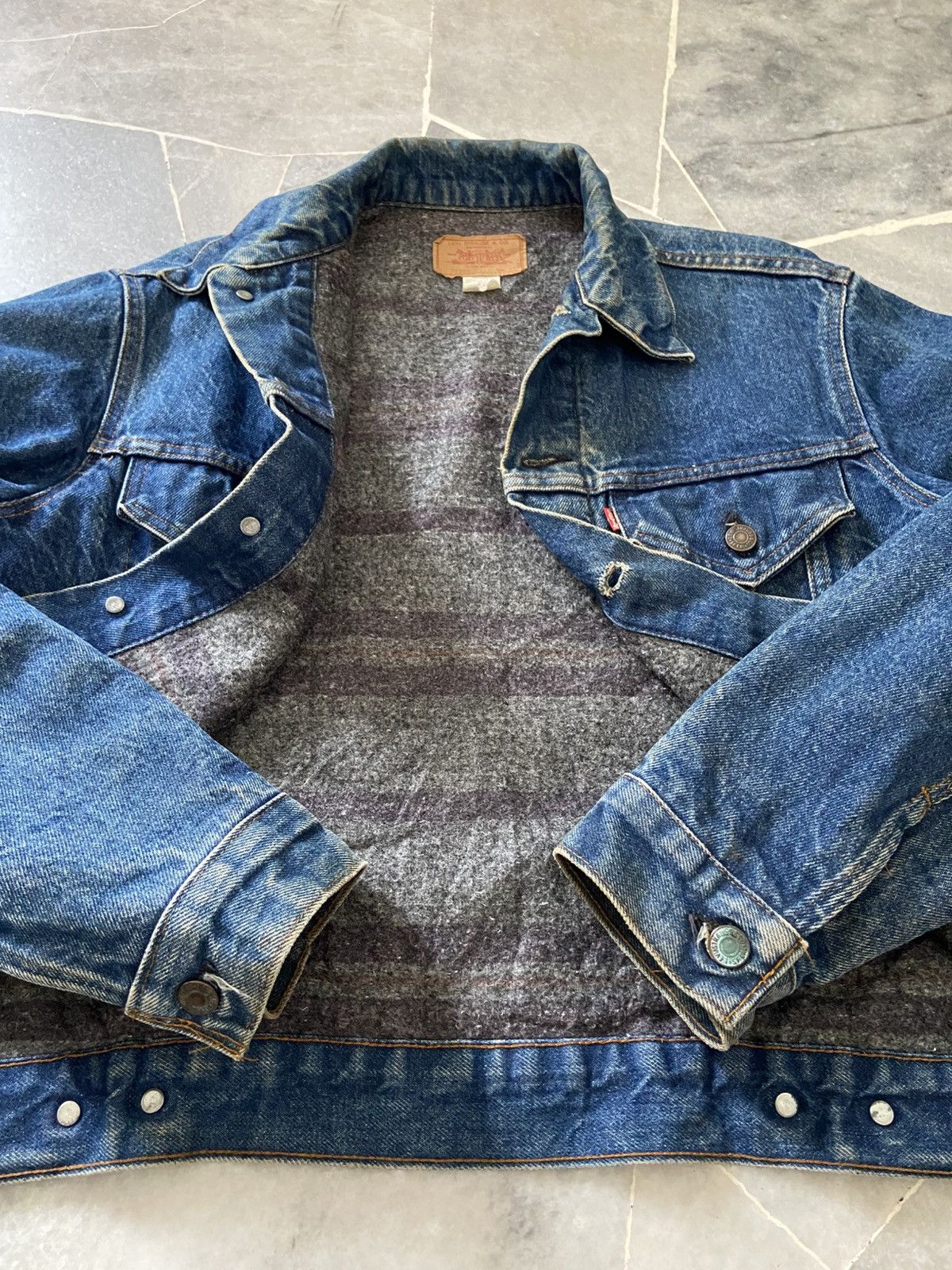 Levi's Vintage 70s Levi’s Denim Blanket Lined Jacket Trucker 70505 Size US M / EU 48-50 / 2 - 6 Thumbnail