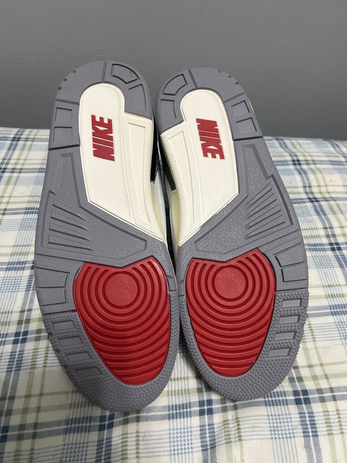 Jordan Brand × Nike Air Jordan 3 Retro Size US 9 / EU 42 - 8 Thumbnail