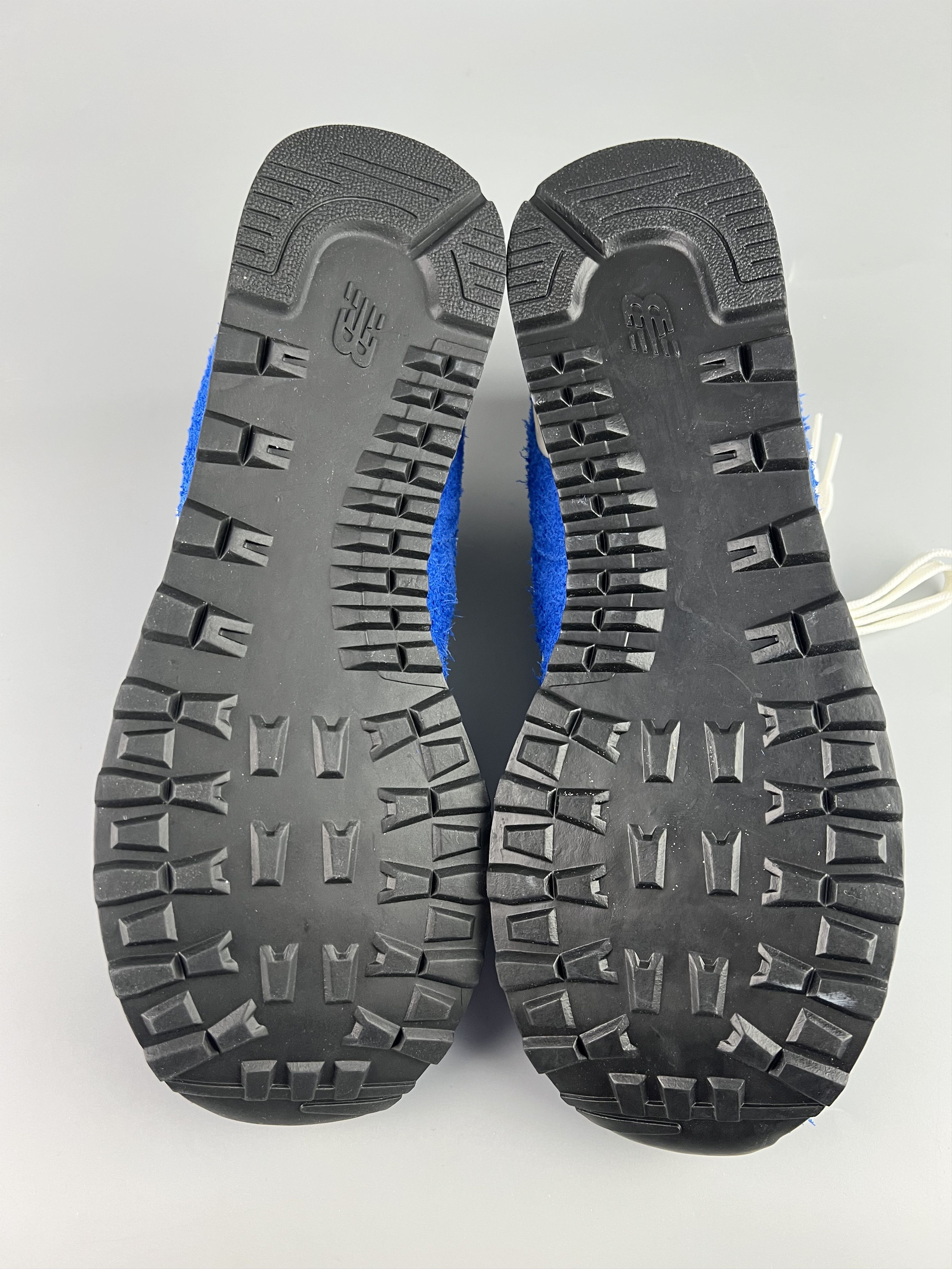 New Balance US9.5 New Balance 574 Men's Casual Athletic Sneakers Size US 9.5 / EU 42-43 - 6 Thumbnail
