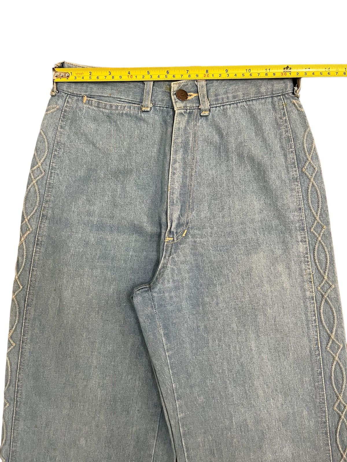 Japanese Brand Vintage Japanese Brand Lace Spiral Design Flare Jeans Size 24" / US 00 / IT 34 - 12 Thumbnail