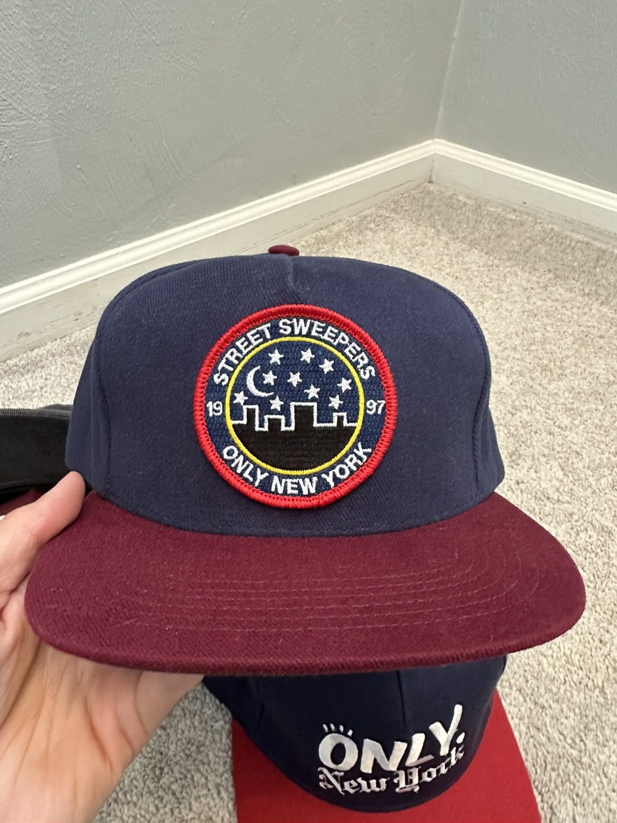Only NY Lot of 8 ONLY NY SnapBack hat collection Adjustable vintage Size ONE SIZE - 8 Thumbnail