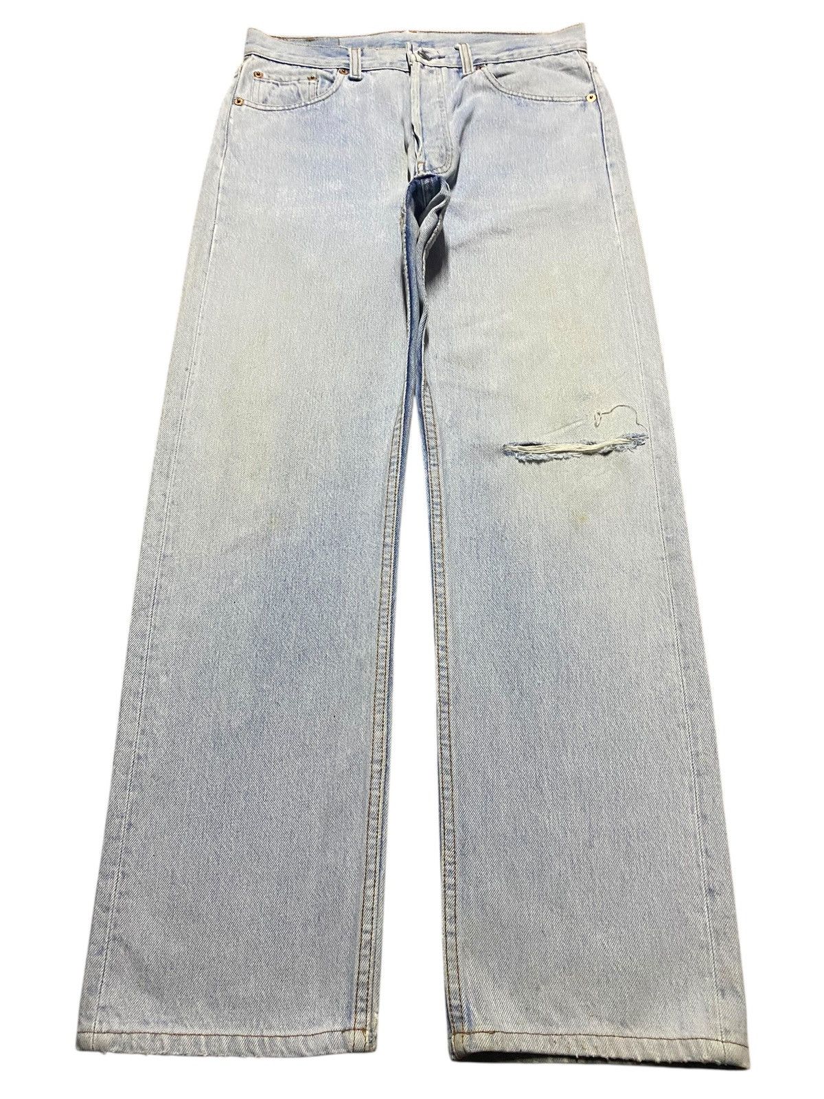 Levi's Vintage Clothing Vintage Levis 501 90s Light Wash Distressed Loose Jeans Size US 30 / EU 46 - 1 Thumbnail