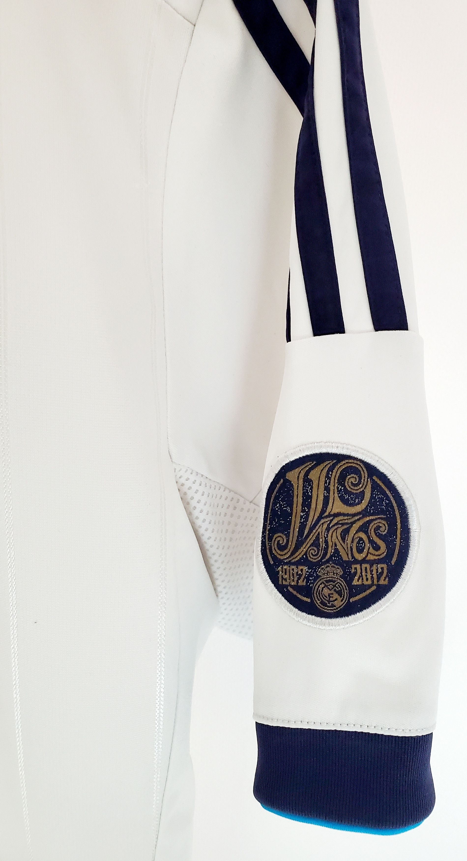Adidas REAL MADRID 2012 2013 HOME JERSEY ADIDAS M Size US M / EU 48-50 / 2 - 2 Thumbnail