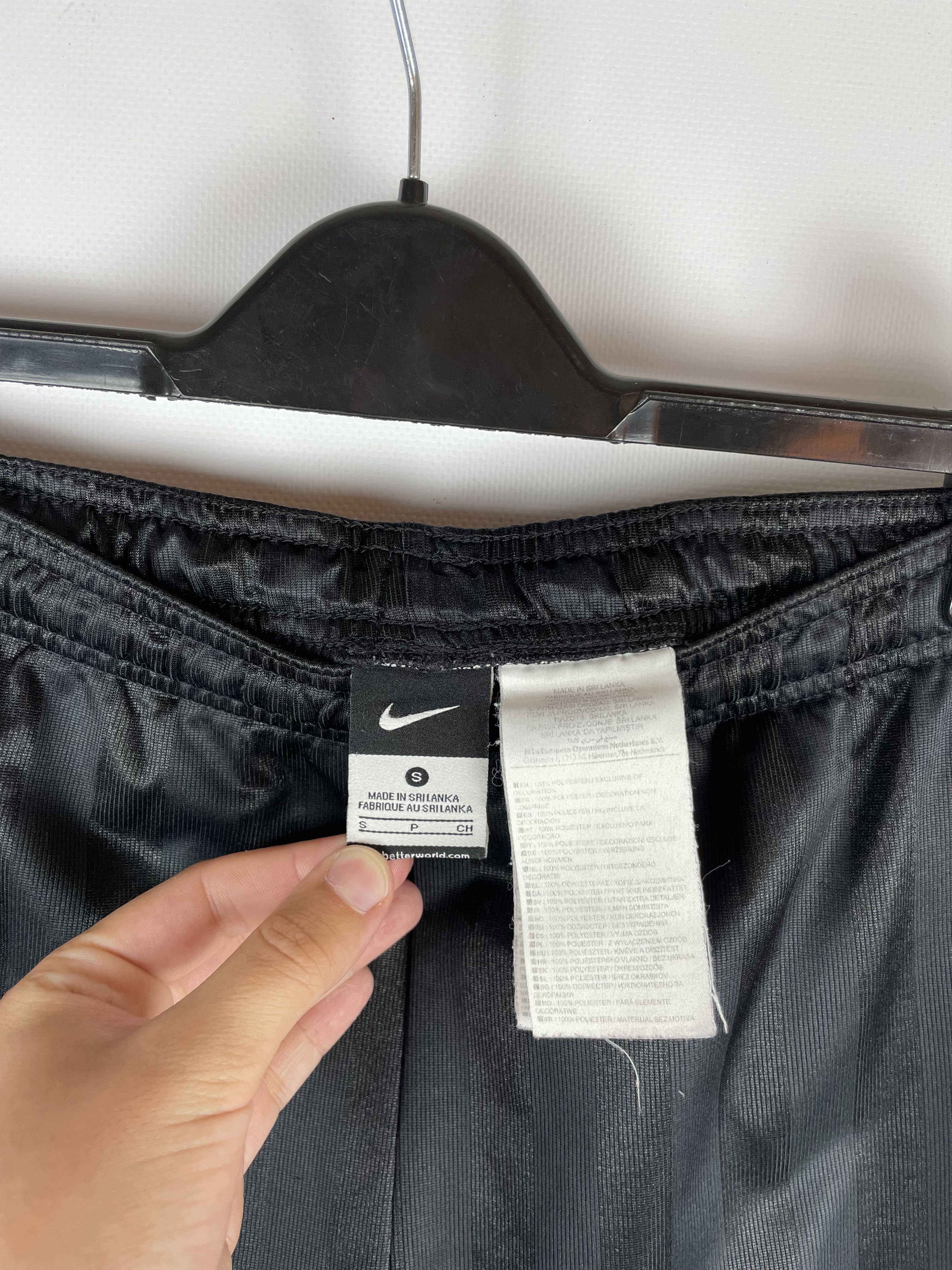 Nike × Vintage Mens Vintage Nike shorts Y2k Size US 30 / EU 46 - 4 Thumbnail