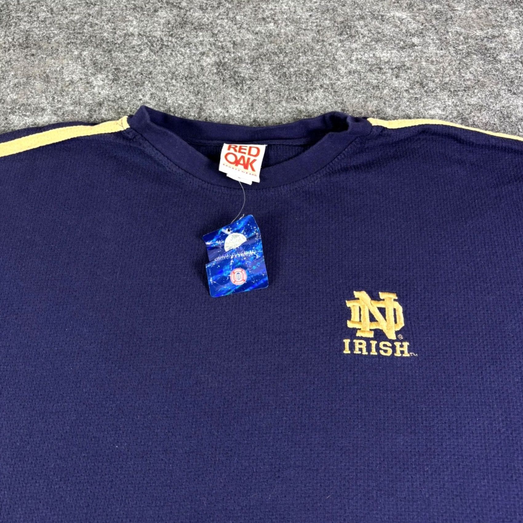 Vintage Red Oak Notre Dame Fighting Irish T-Shirt Mens Large Navy Blue Waffle Knit NWT Size US L / EU 52-54 / 3 - 7 Thumbnail