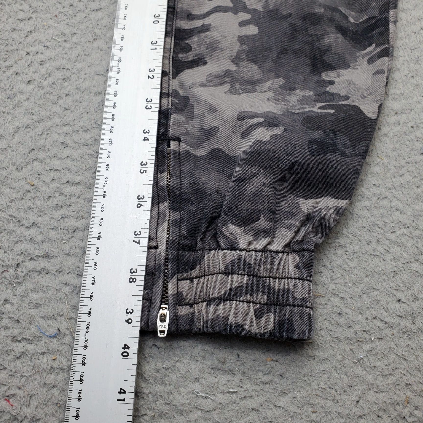 Spanx Spanx Jogger Pants Womens M Multicolor Camouflage Elastic Waist Pockets Tapered Regular Fit Casual Pants Size 32" / US 10 / IT 46 - 3 Thumbnail