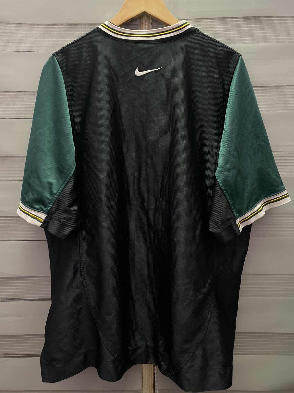 Nike RARE Vintage 90s Nike Rubber Patches Jersey Size US L / EU 52-54 / 3 - 7 Thumbnail