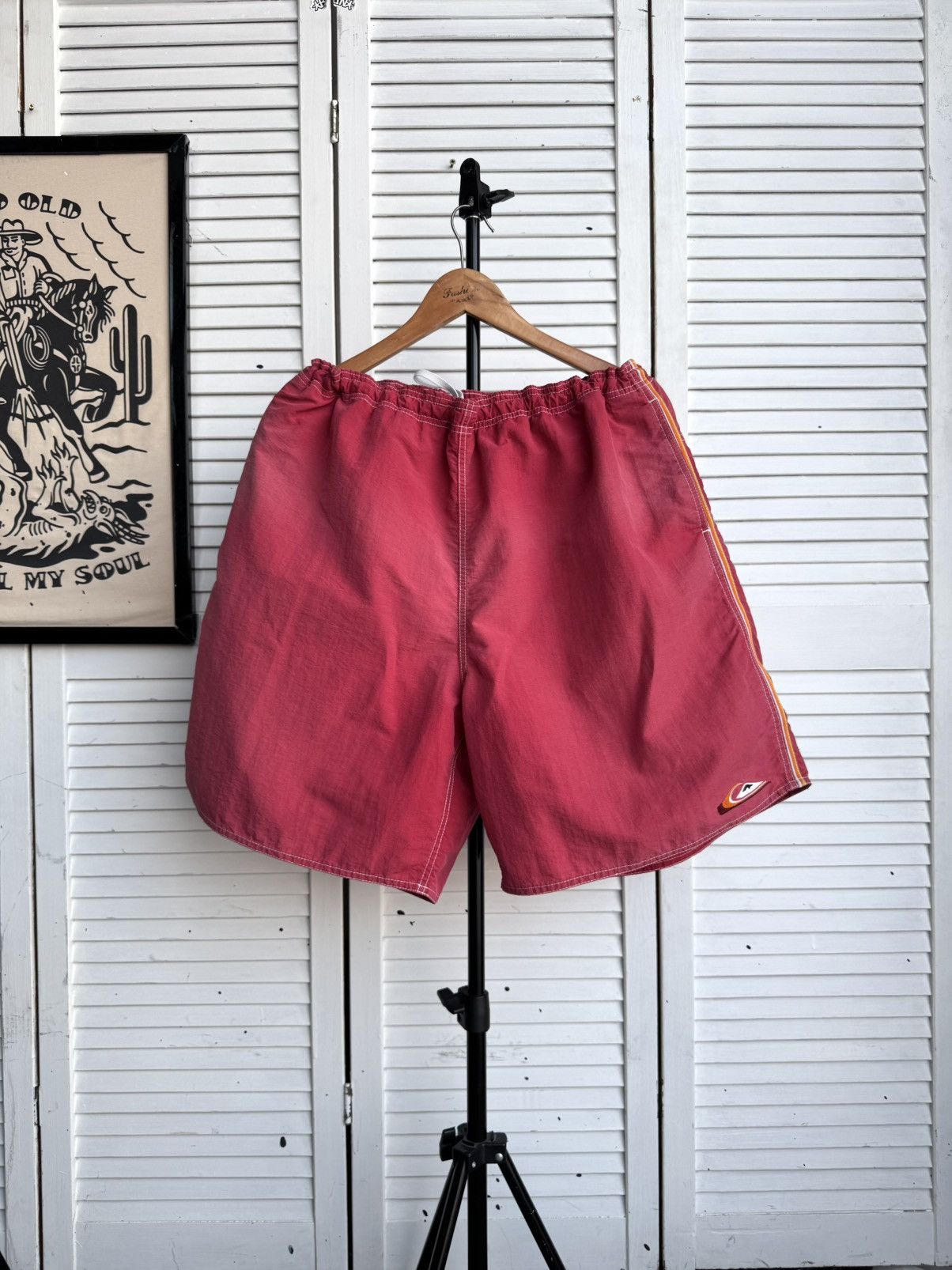 Quiksilver Vintage Quiksilver Board Shorts Surf Swim Trunks Faded Red Size US 36 / EU 52 - 11 Thumbnail