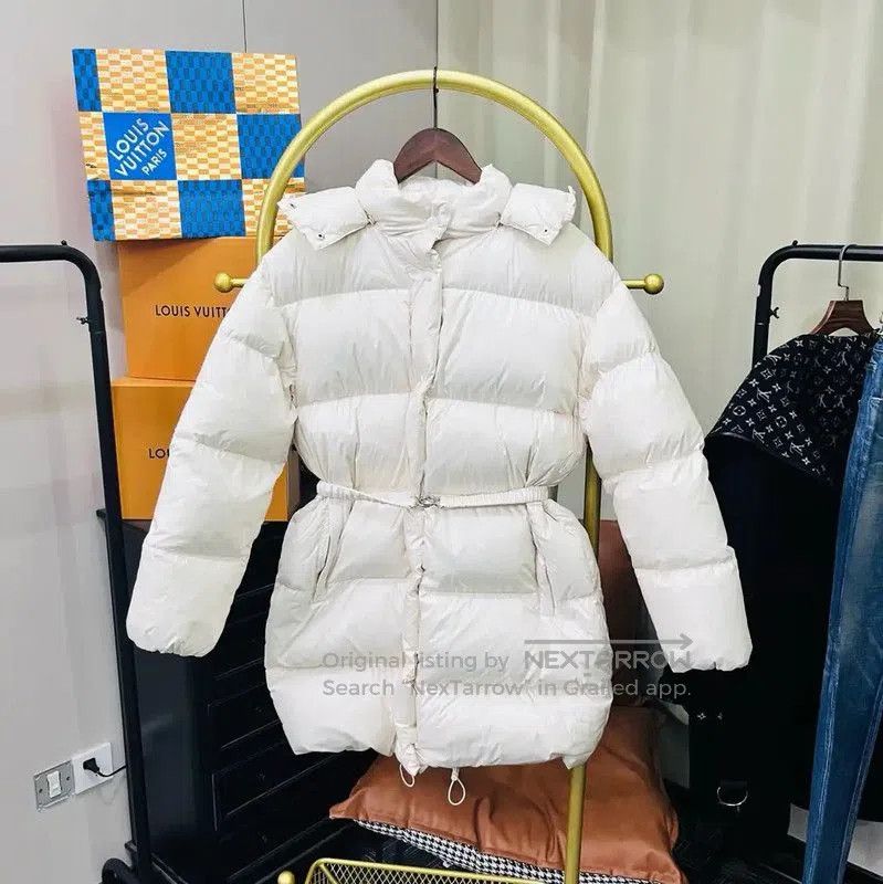 Miu Miu Miu Miu Women's White Down Jacket . Size XS / US 0-2 / IT 36-38 - 1 Thumbnail