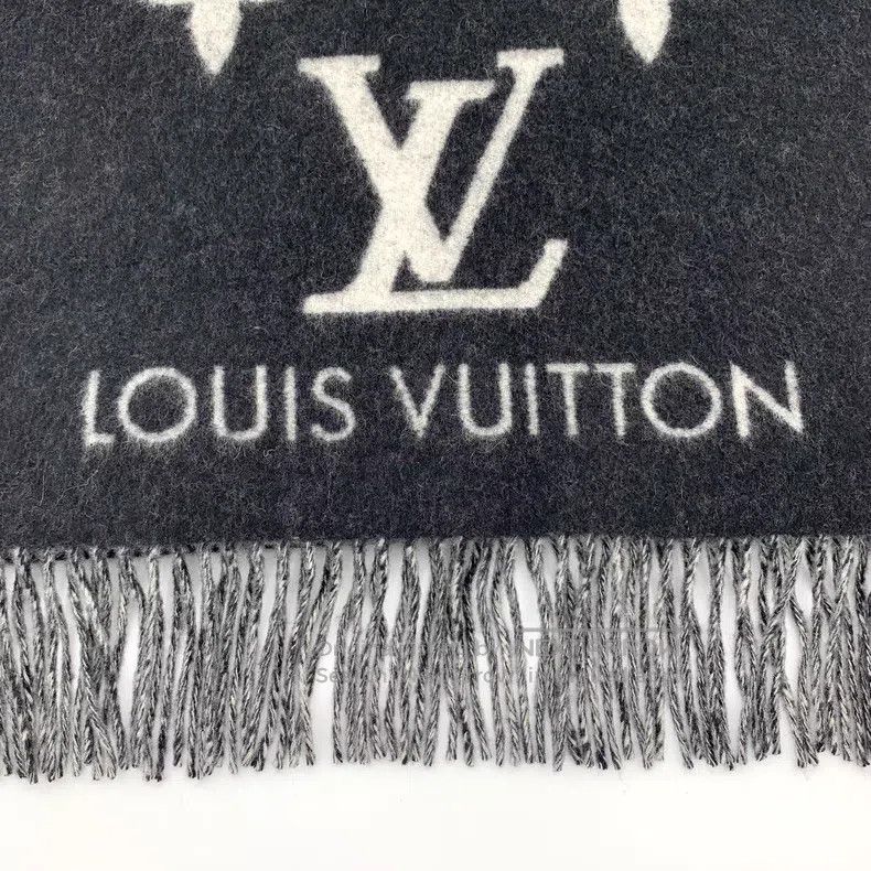 Louis Vuitton Louis Vuitton Black logo aged cashmere fringe scarf Size ONE SIZE - 5 Thumbnail