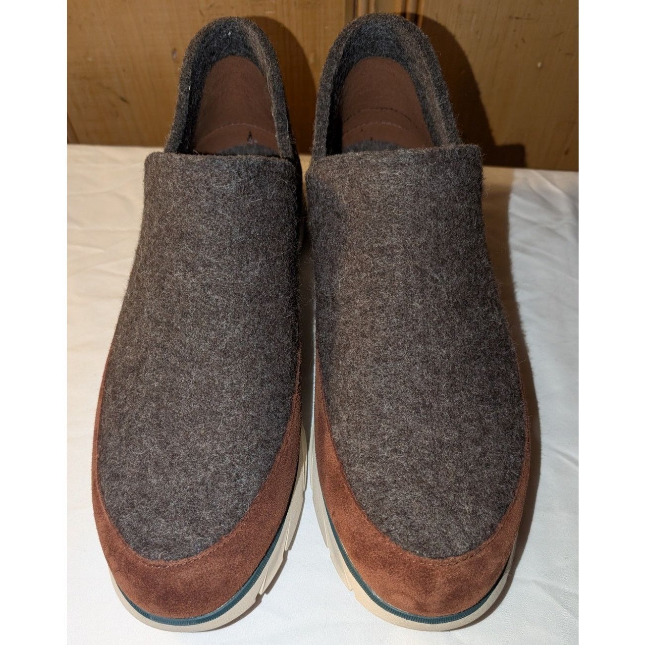L.L. Bean L.L. Bean Downeast Wool slip on shoes Men's Size 9M Size US 9 / EU 42 - 3 Thumbnail