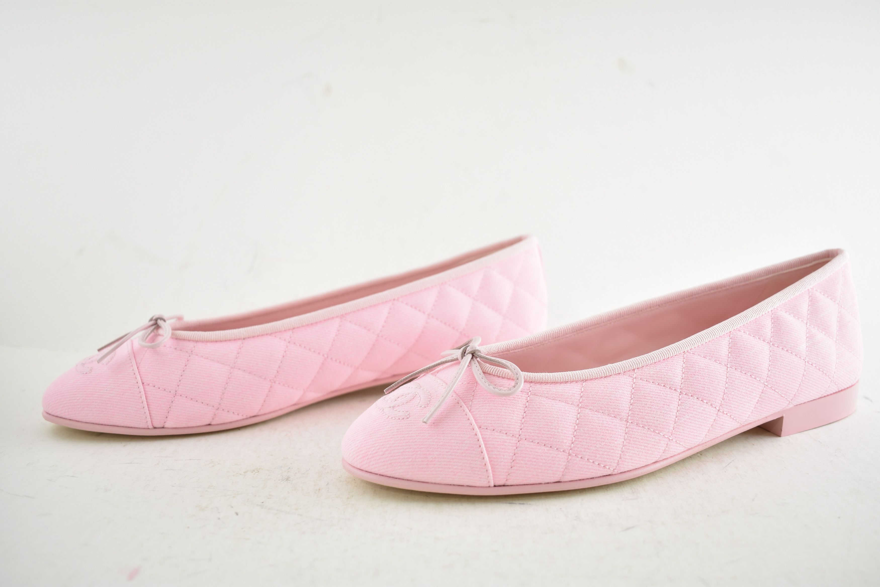 Chanel 26P Denim Quilted CC Logo Bow Tie Ballet Ballerina Flat 37 Size US 7 / IT 37 - 21 Thumbnail