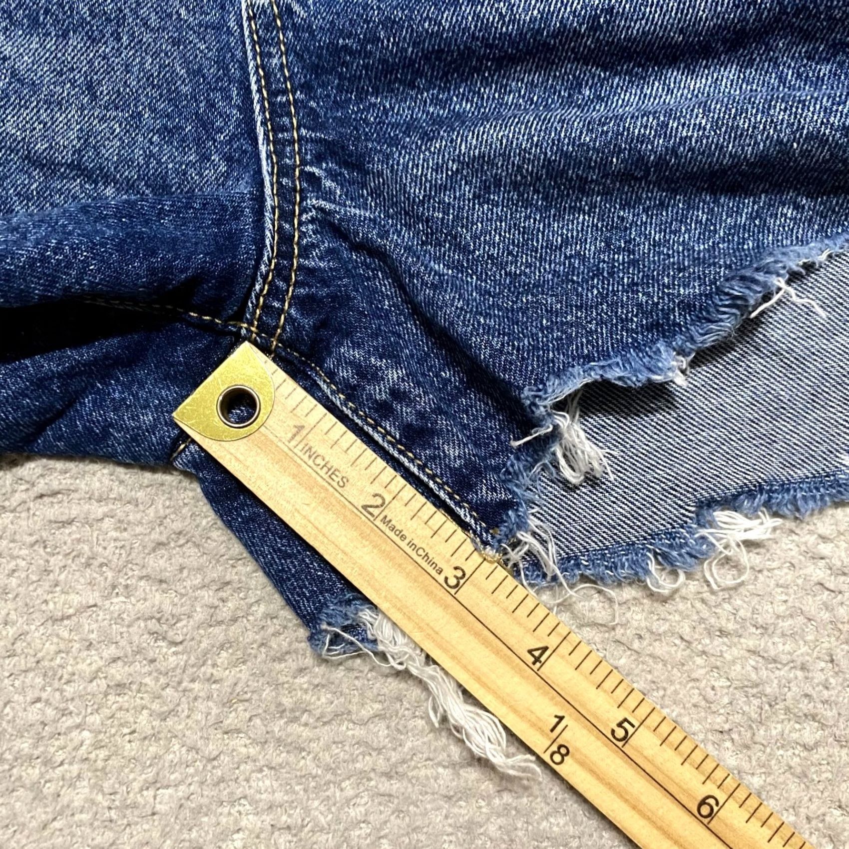 American Eagle Outfitters American Eagle Jean Shorts Womens sz 4 High Rise Cut-off Denim Blue Medium Wash Size 27" / US 4 / IT 40 - 6 Thumbnail