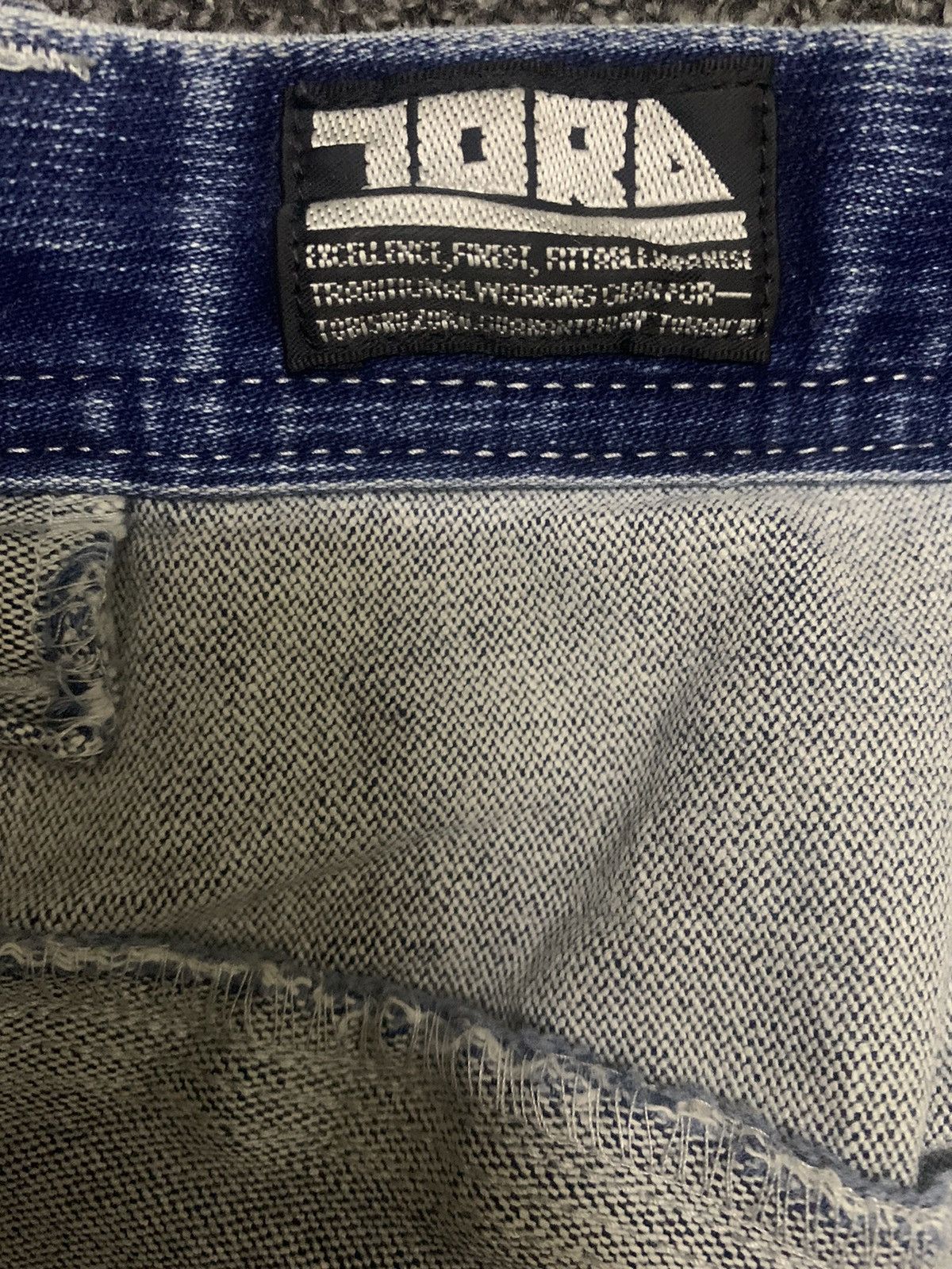Japanese Brand Vintage Japanese Brand Multi-pockets Utility Workwear Jeans Size US 32 / EU 48 - 14 Thumbnail