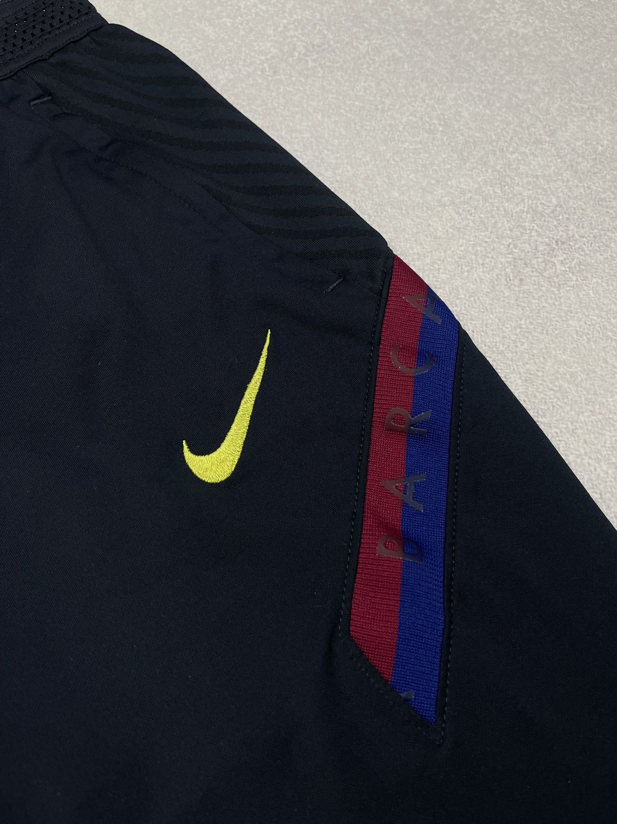 Nike Mens Nike FC Barcelona Soccer Sweatpants Jersey Barca Size US 30 / EU 46 - 5 Thumbnail