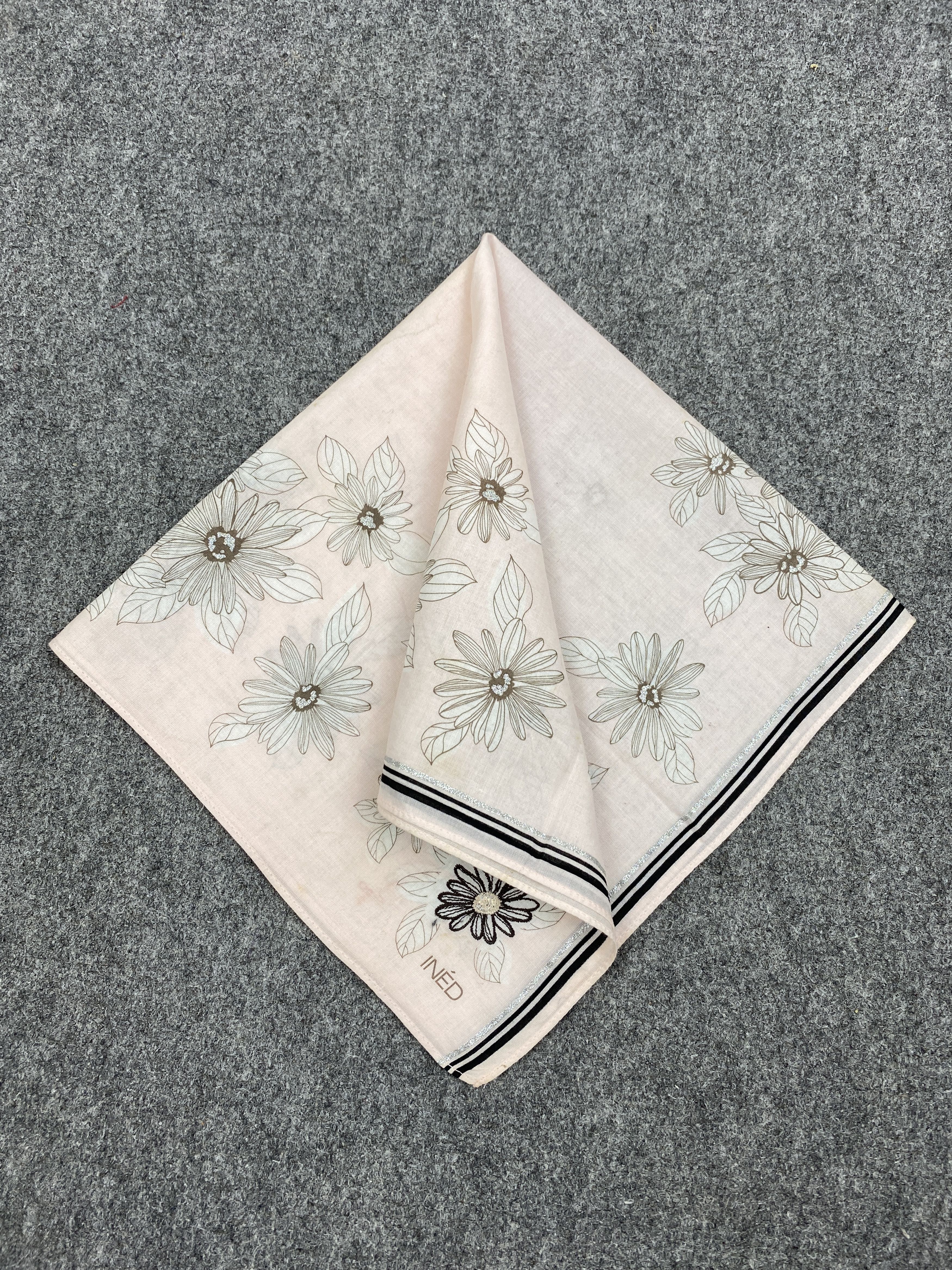 Vintage × Yohji Yamamoto Ined Handkerchief / Bandana / Neckerchief HKC0297 Size ONE SIZE - 3 Thumbnail