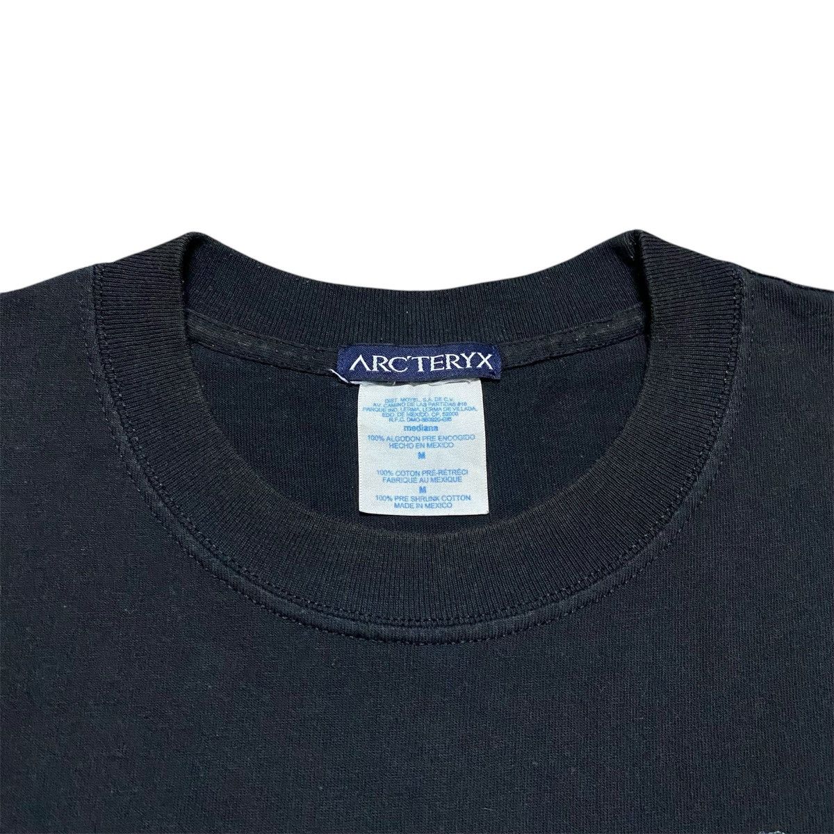 Arc'teryx Rare‼️🔥Vintage Arc'teryx Art Design Big Logo T-Shirt Size US S / EU 44-46 / 1 - 4 Thumbnail