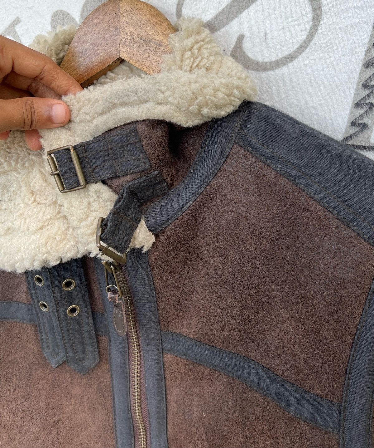 Alpha Industries 🔥ALPHA INDUSTRIES B-3 SHERPA MOD BOMBER JACKET Size US M / EU 48-50 / 2 - 11 Thumbnail