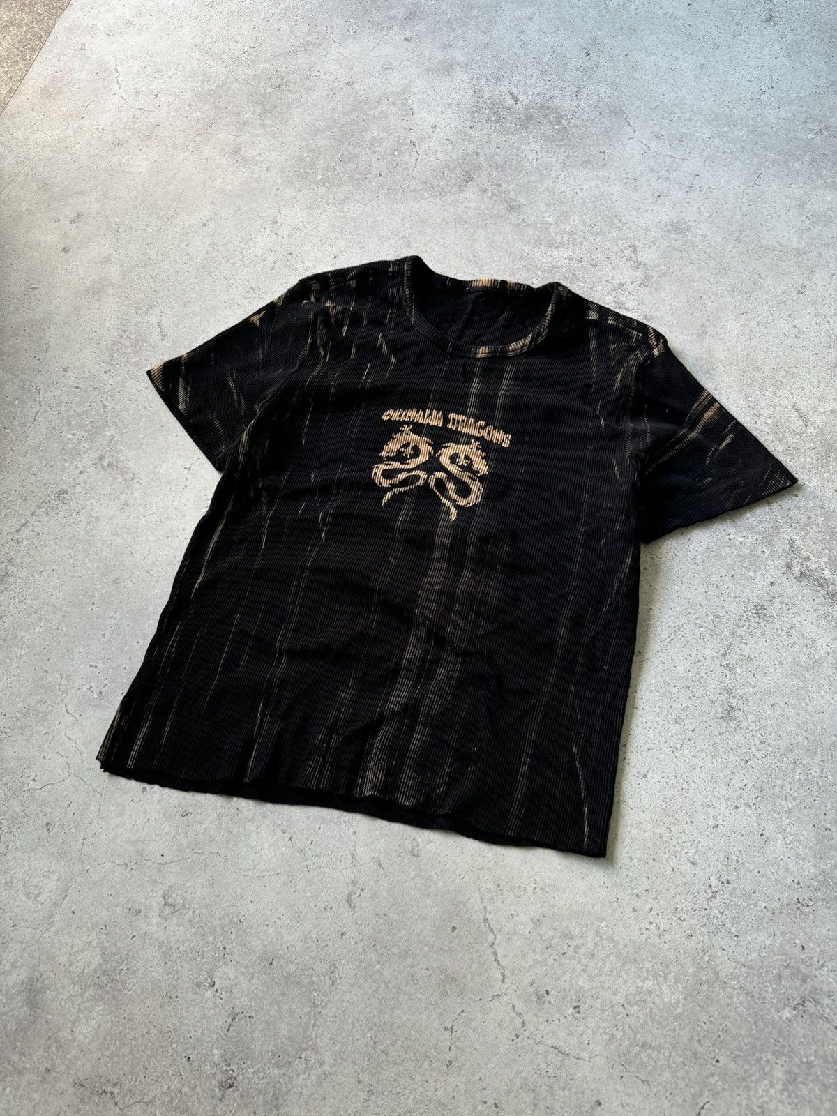 Diesel × Japanese Brand Vintage Japanese Cropped Faded Dragon Diesel Style Tee Size US M / EU 48-50 / 2 - 2 Thumbnail