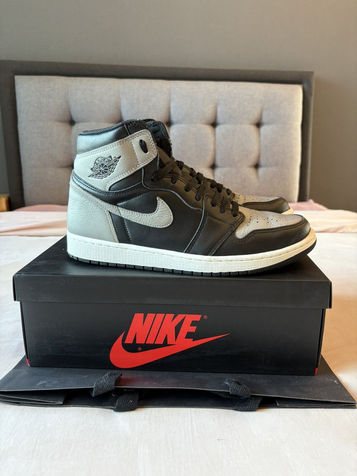 Jordan Brand × Nike AJ1 Shadow Size US 12 / EU 45 - 3 Thumbnail