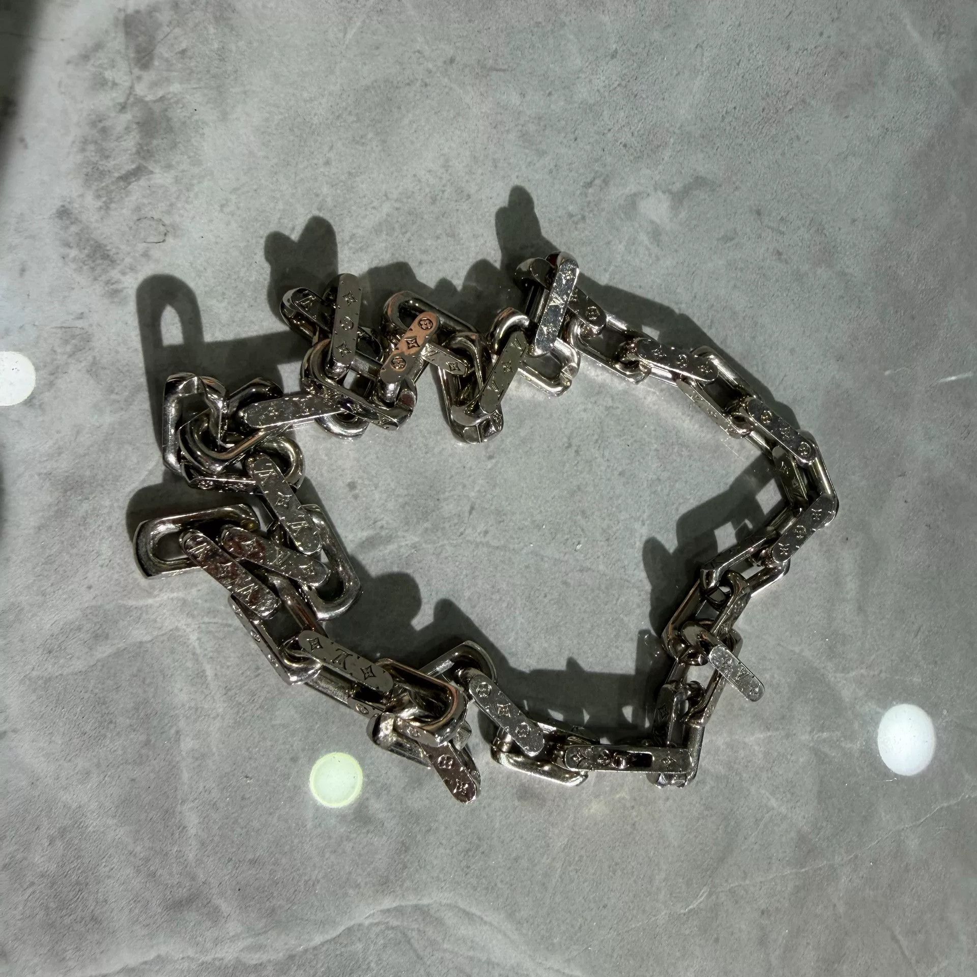 Louis Vuitton Louis Vuitton Metallic Silver Jewelry one size Men Size ONE SIZE - 1 Thumbnail