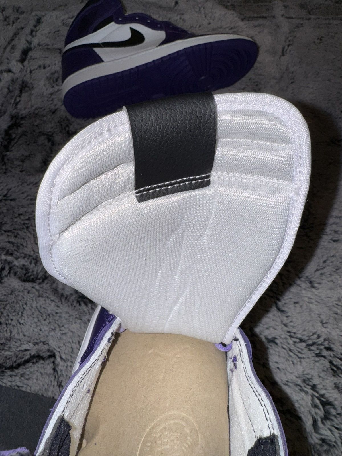 Jordan Brand Jordan 1 Retro High Court Purple Size US 11 / EU 44 - 6 Thumbnail