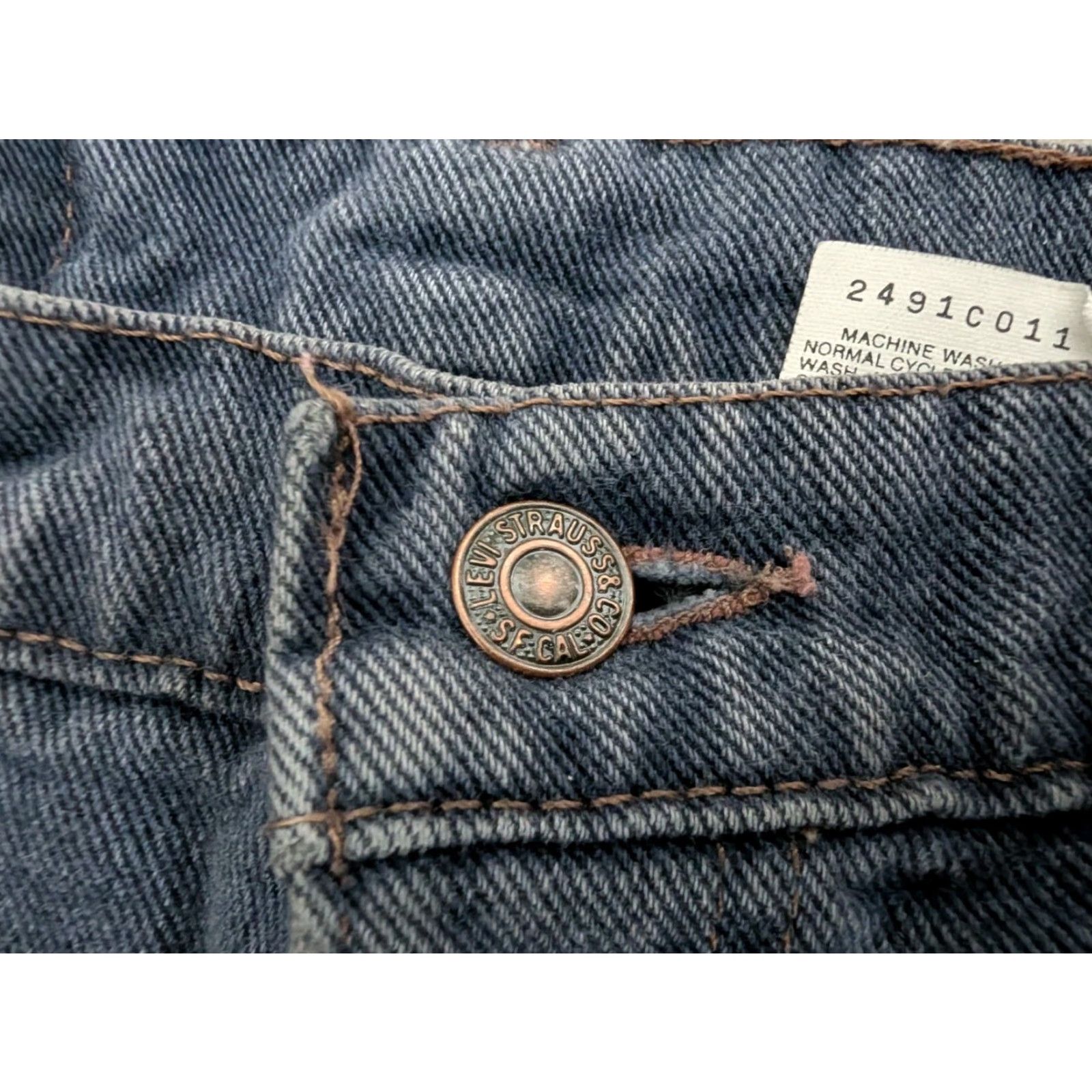Levi's VINTAGE Levi’s Jeans 550 1993 34x34 Navy Blue USA Made Relaxed Fit 90s Preppy Retro 5-Pocket Men Size US 34 / EU 50 - 5 Thumbnail