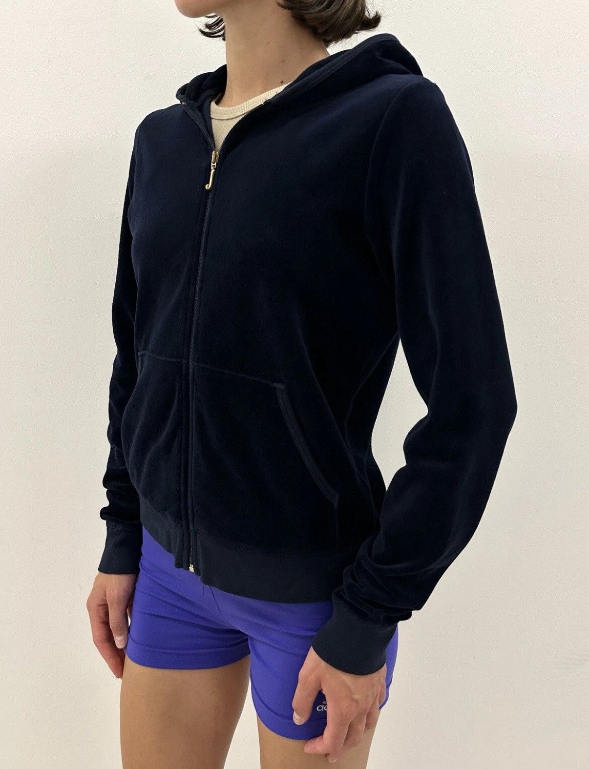 Juicy Couture Juicy Couture Zip up Hoodie Velvet Velour y2k Blue Size L Size L / US 10 / IT 46 - 5 Thumbnail