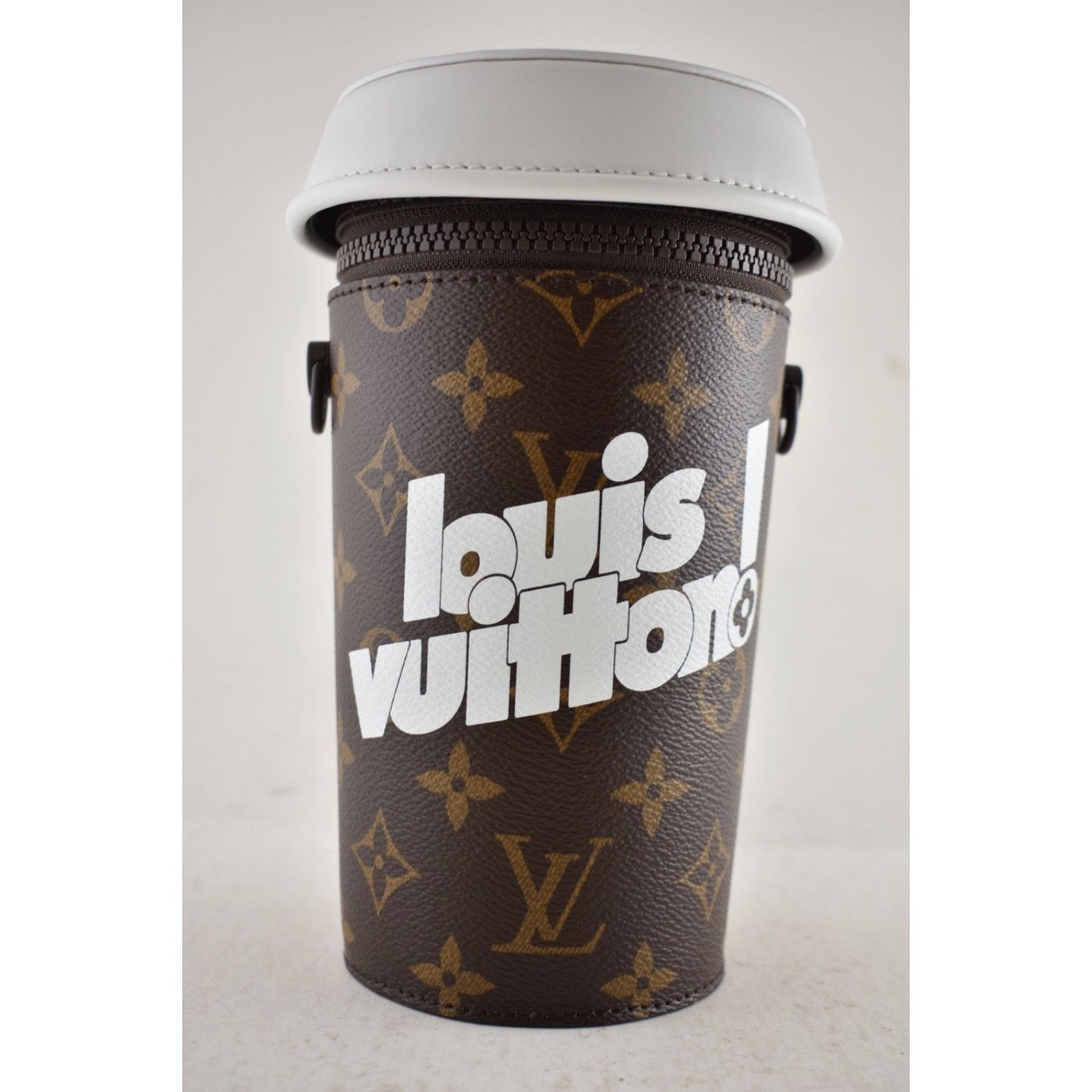 Louis Vuitton Coffee Cup Monogram LV Logo Crossbody Shoulder Bag Size ONE SIZE - 2 Thumbnail
