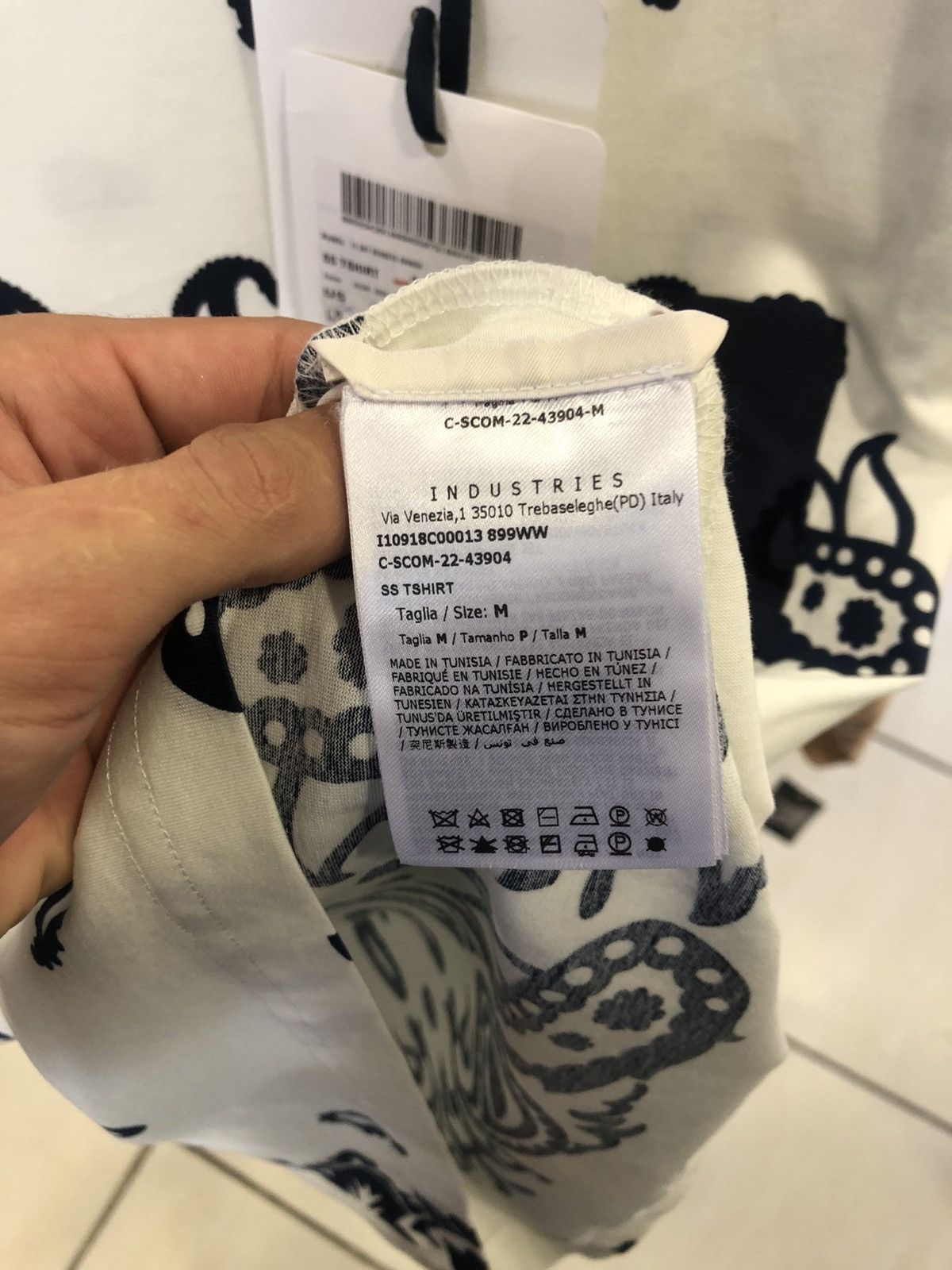 Moncler Moncler bandana print t shirt Size US M / EU 48-50 / 2 - 6 Thumbnail