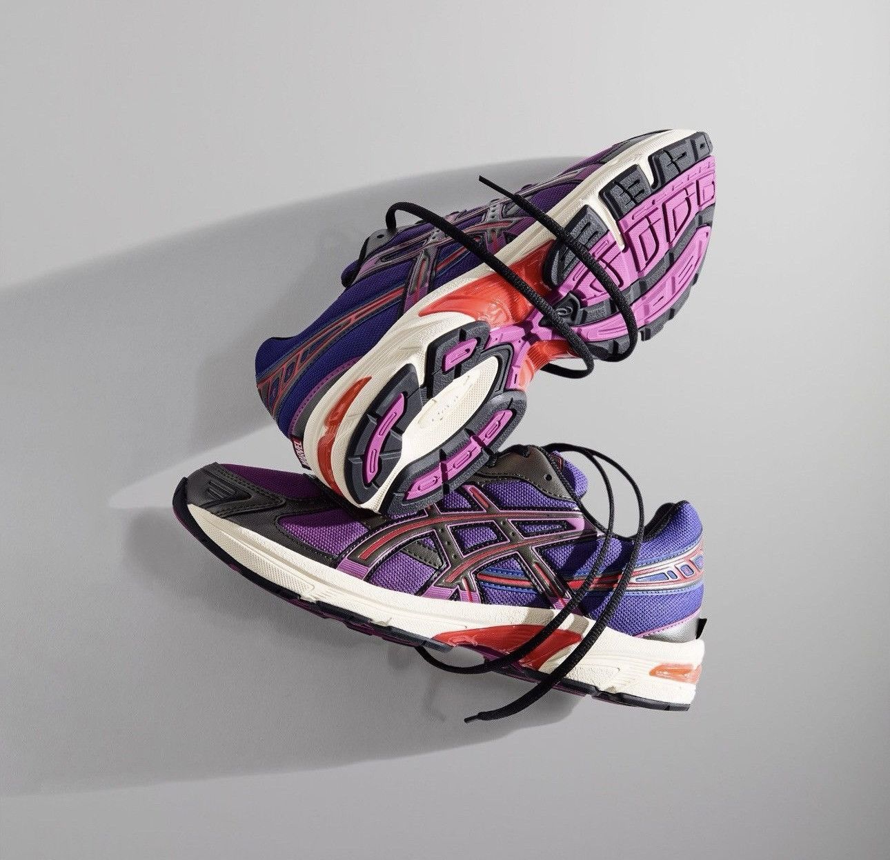 Asics × Kith × Marvel Comics Kith X Marvel Asics Magneto 9.5 Size US 9.5 / EU 42-43 - 3 Thumbnail