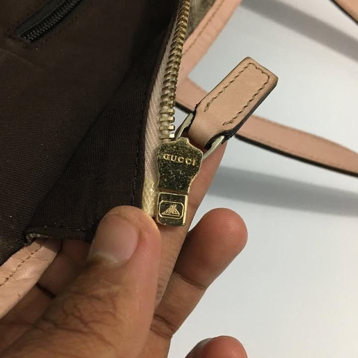 Gucci Gucci GG Supreme Canvas Leather Totebag Authentic Size ONE SIZE - 17 Thumbnail
