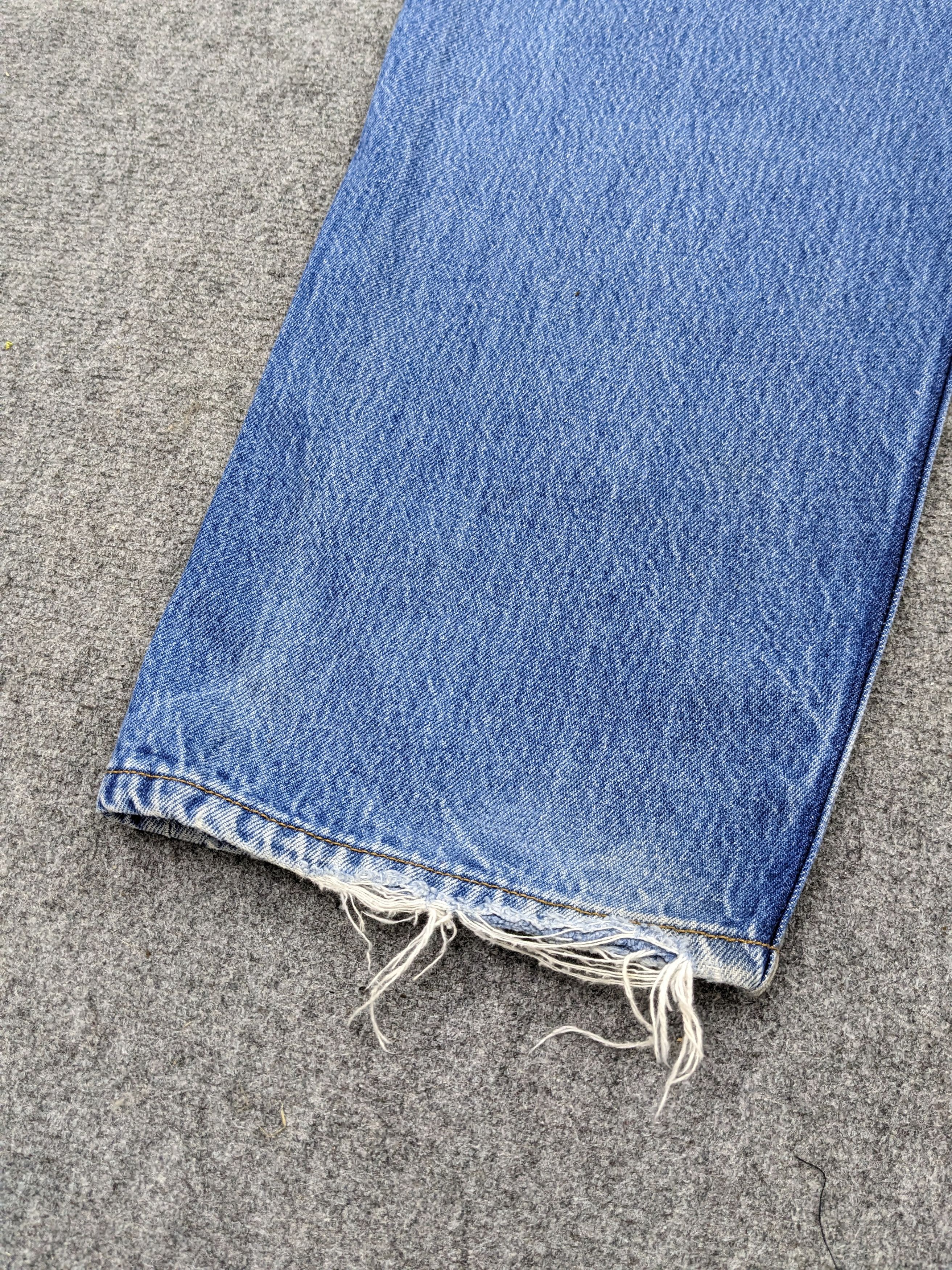 Levi's × Vintage Vintage Levis 501 Faded Blue Jeans DJ0019Z Size US 39 - 16 Thumbnail