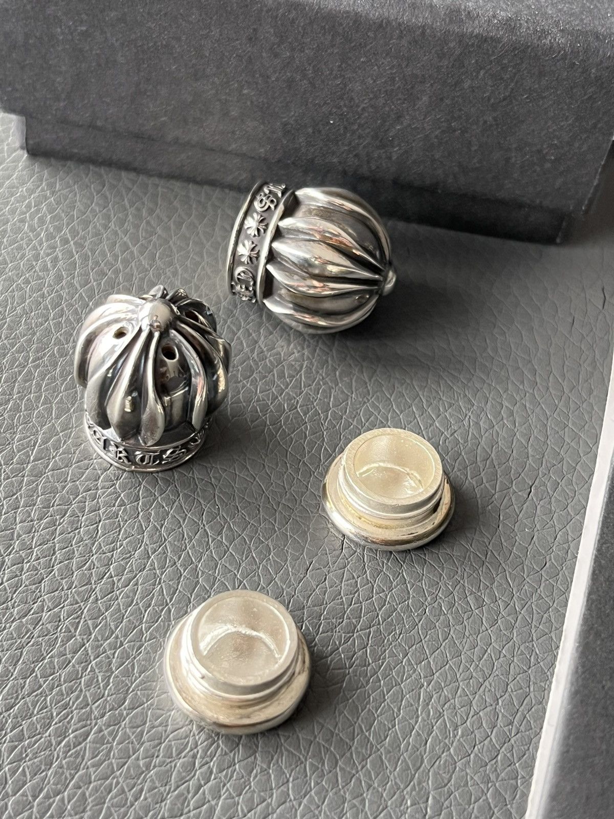 Chrome Hearts Super Rare ♰ ♰ ♰ Chrome Hearts ♰ ♰ ♰ Logo Home Full Set Size ONE SIZE - 8 Thumbnail