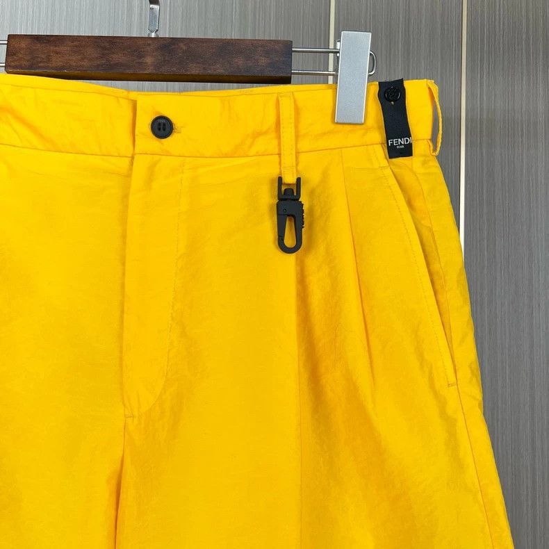Fendi Fendi Logo Embroidered Yellow Shorts Size 46 Size US 44 / EU 60 - 3 Thumbnail