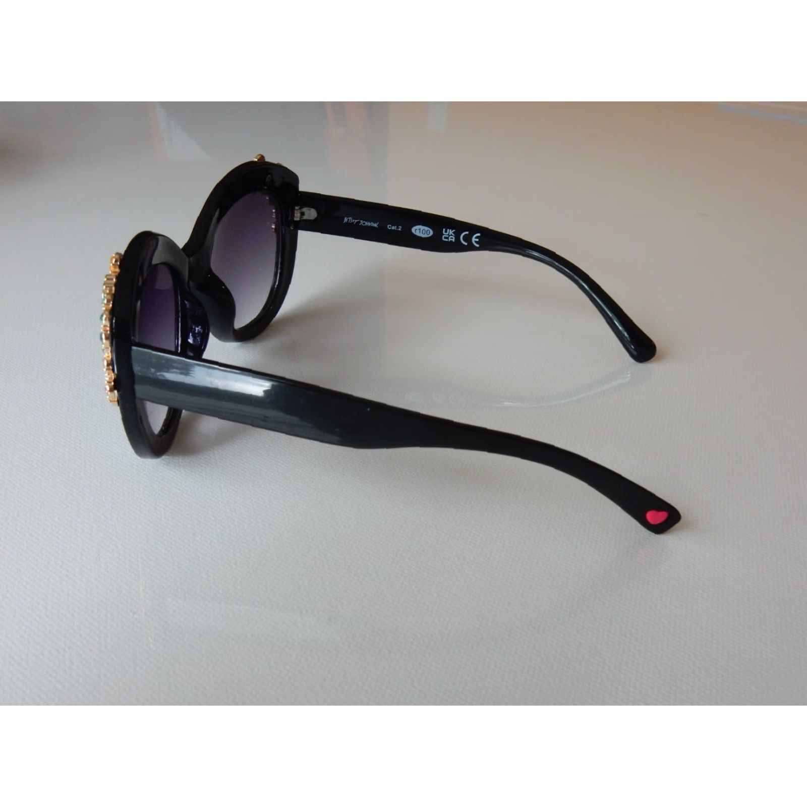 Betsey Johnson Betsey Johnson Sunglasses SR1123 23 209 Black Women Betsey Johnson Sunglasses SR1123 23 209 Black Women Size ONE SIZE - 3 Thumbnail