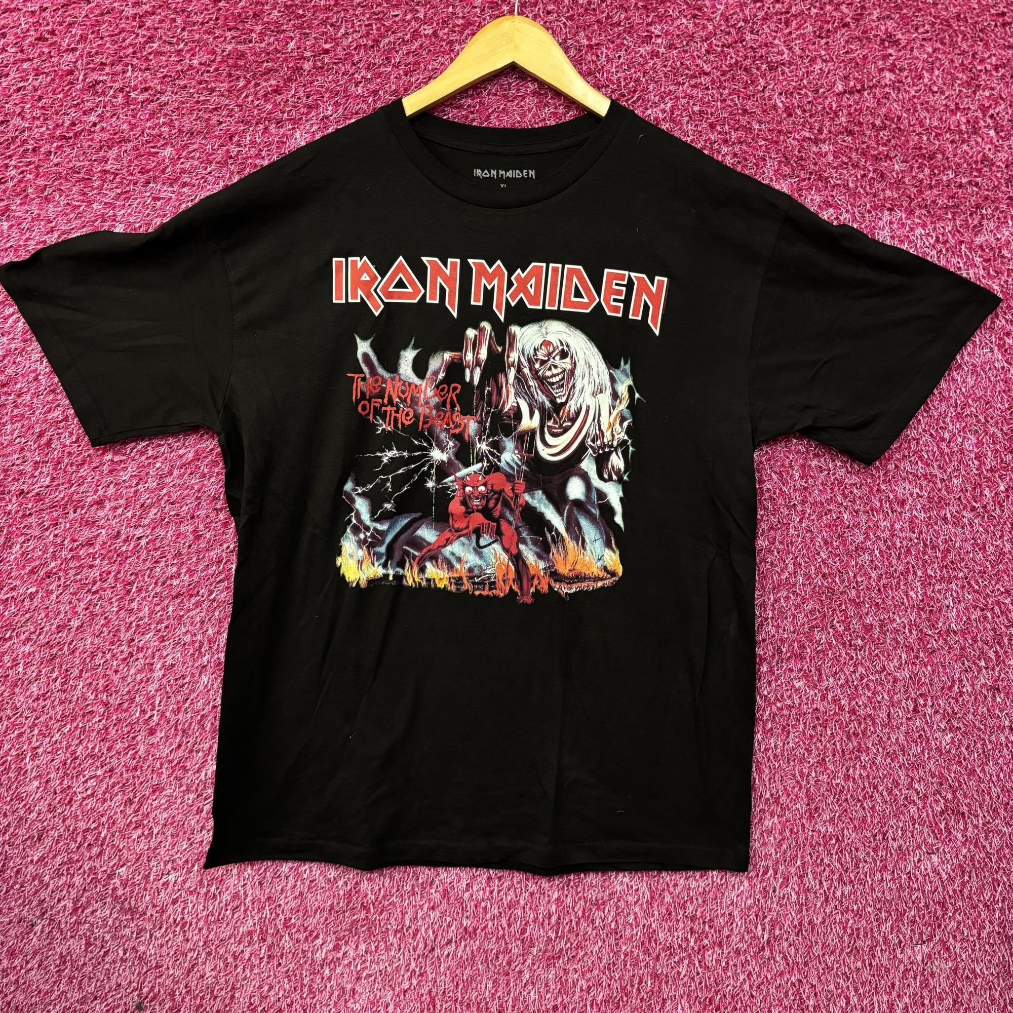 Iron Maiden Iron Maiden The Number Of The Beast Black T-Shirt XL Size US XL / EU 56 / 4 - 1 Thumbnail
