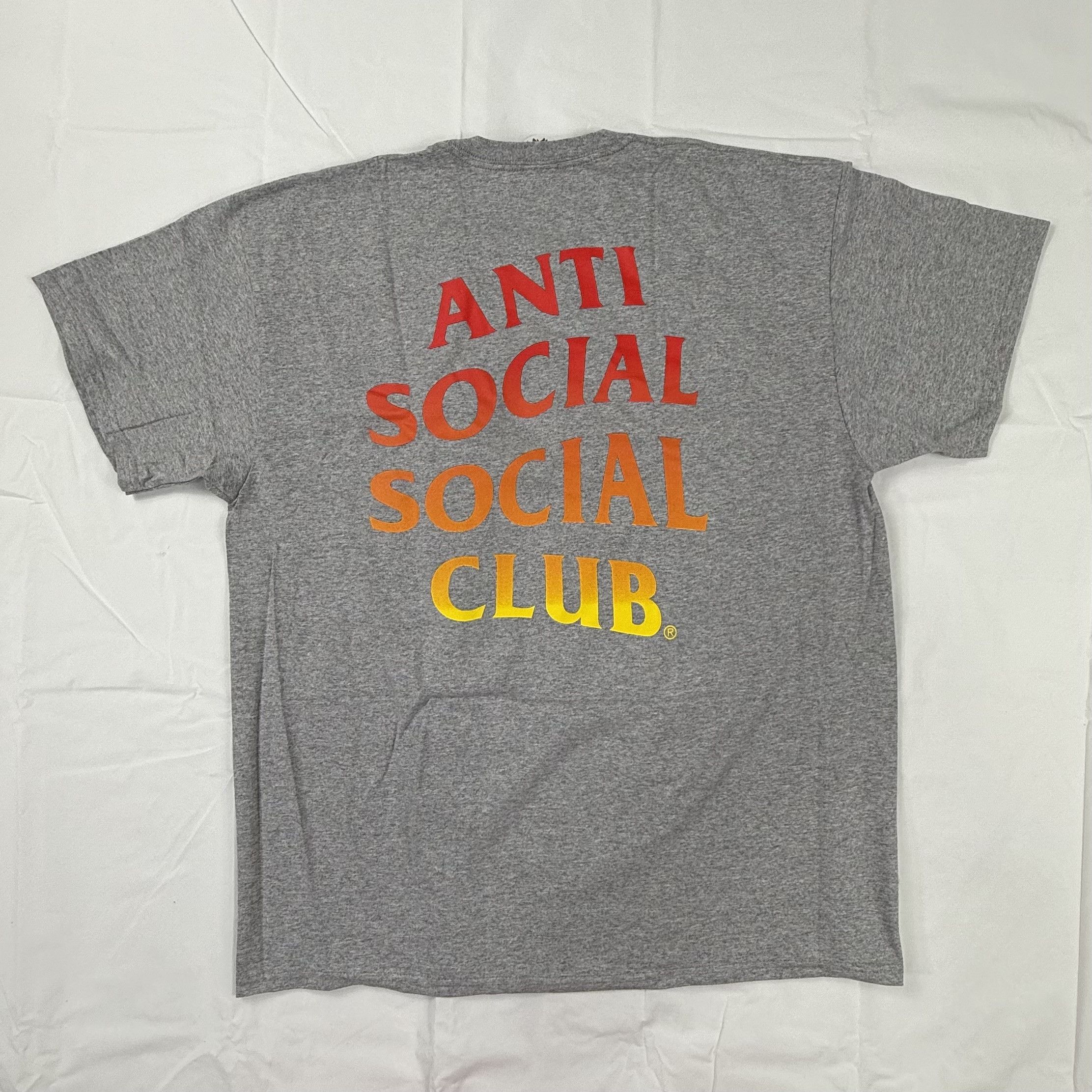 Anti Social Social Club Anti Social Social Club Flame Logo Gradient Tee XL Mens Size US XL / EU 56 / 4 - 1 Thumbnail