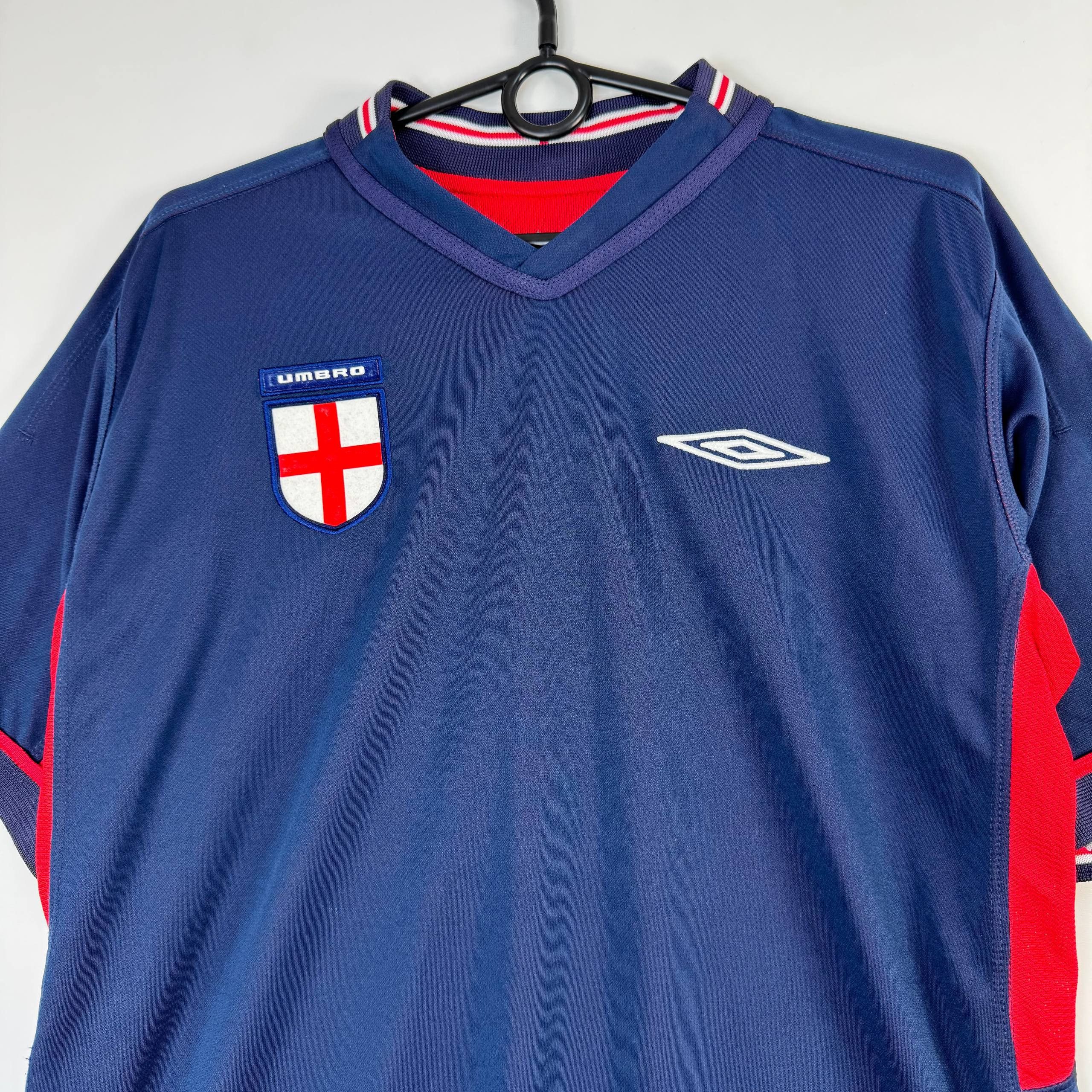 Umbro Umbro England Reversible Jersey Red Navy 2000s Mens Size S Size US S / EU 44-46 / 1 - 5 Thumbnail