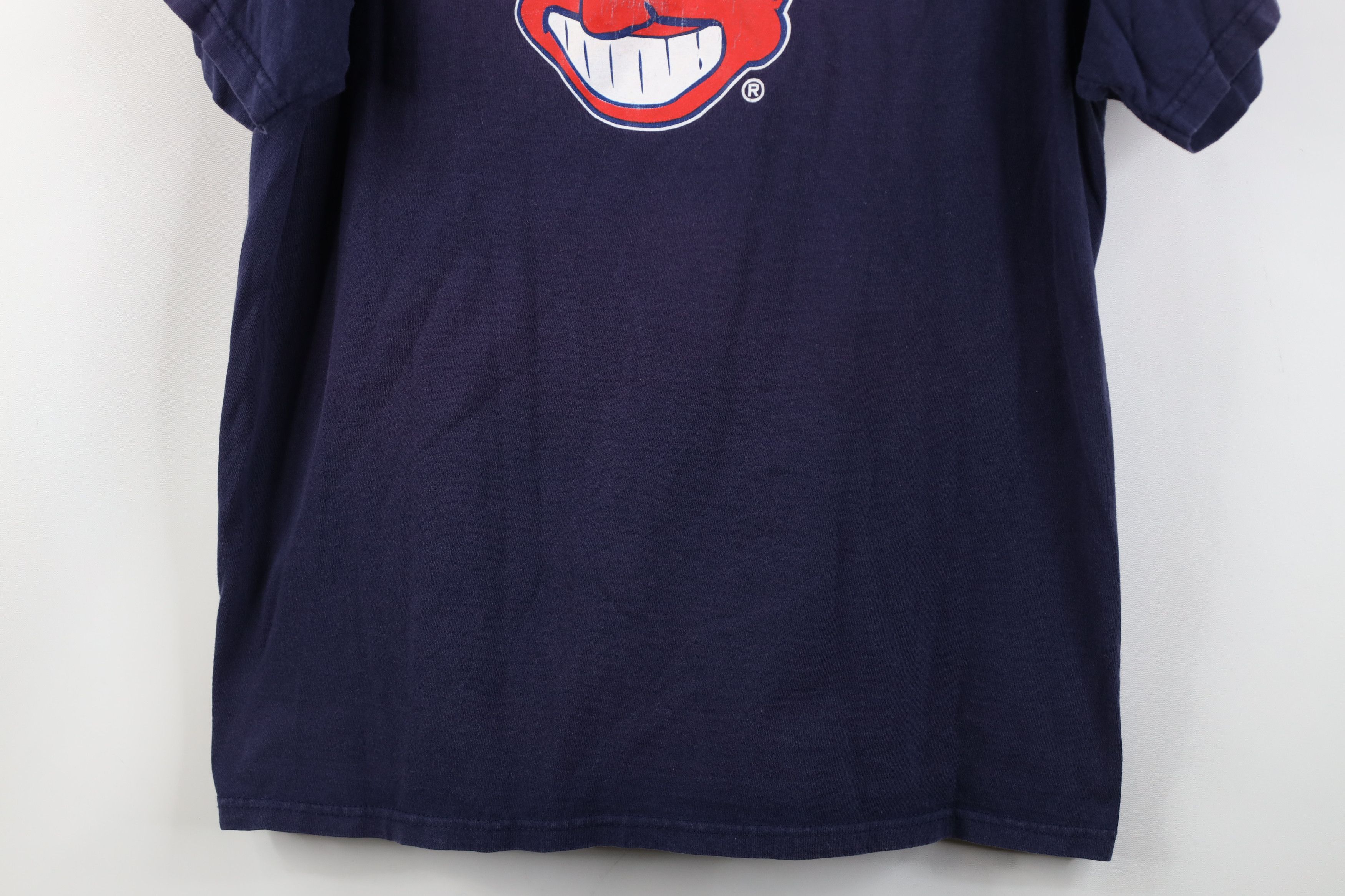 Vintage Vintage 90s Chief Wahoo Cleveland Indians Baseball T-Shirt Size US L / EU 52-54 / 3 - 3 Thumbnail