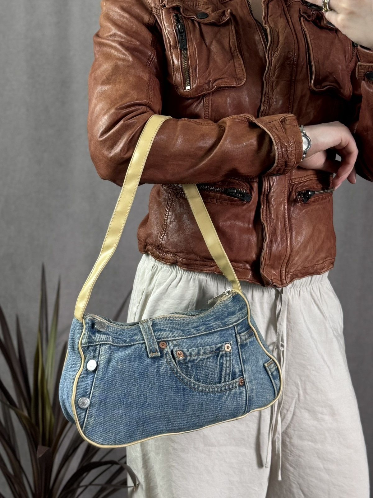 If Six Was Nine Vintage Y2K If Six Was Nine Like Kmrii Shoulder Bag Size ONE SIZE - 3 Thumbnail