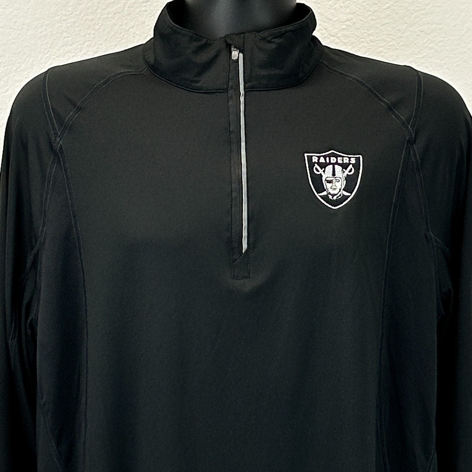 Ogio Las Vegas Raiders 1/4 Quarter Zip Shirt Black NFL L Large Size US L / EU 52-54 / 3 - 3 Thumbnail