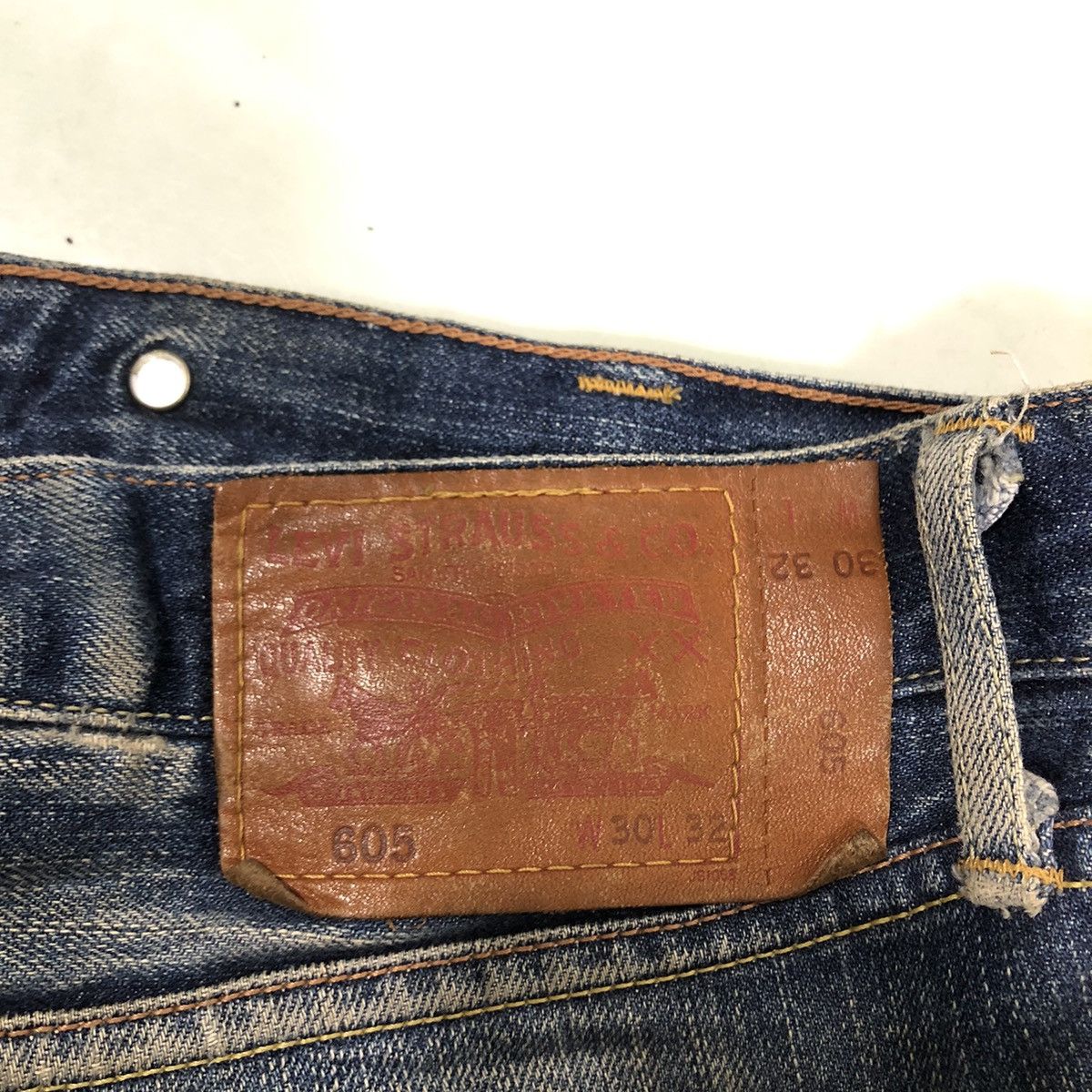 Levi's Vintage Clothing 🔥Rare Distressed Denim Jeans Levi’s Size US 32 / EU 48 - 15 Thumbnail