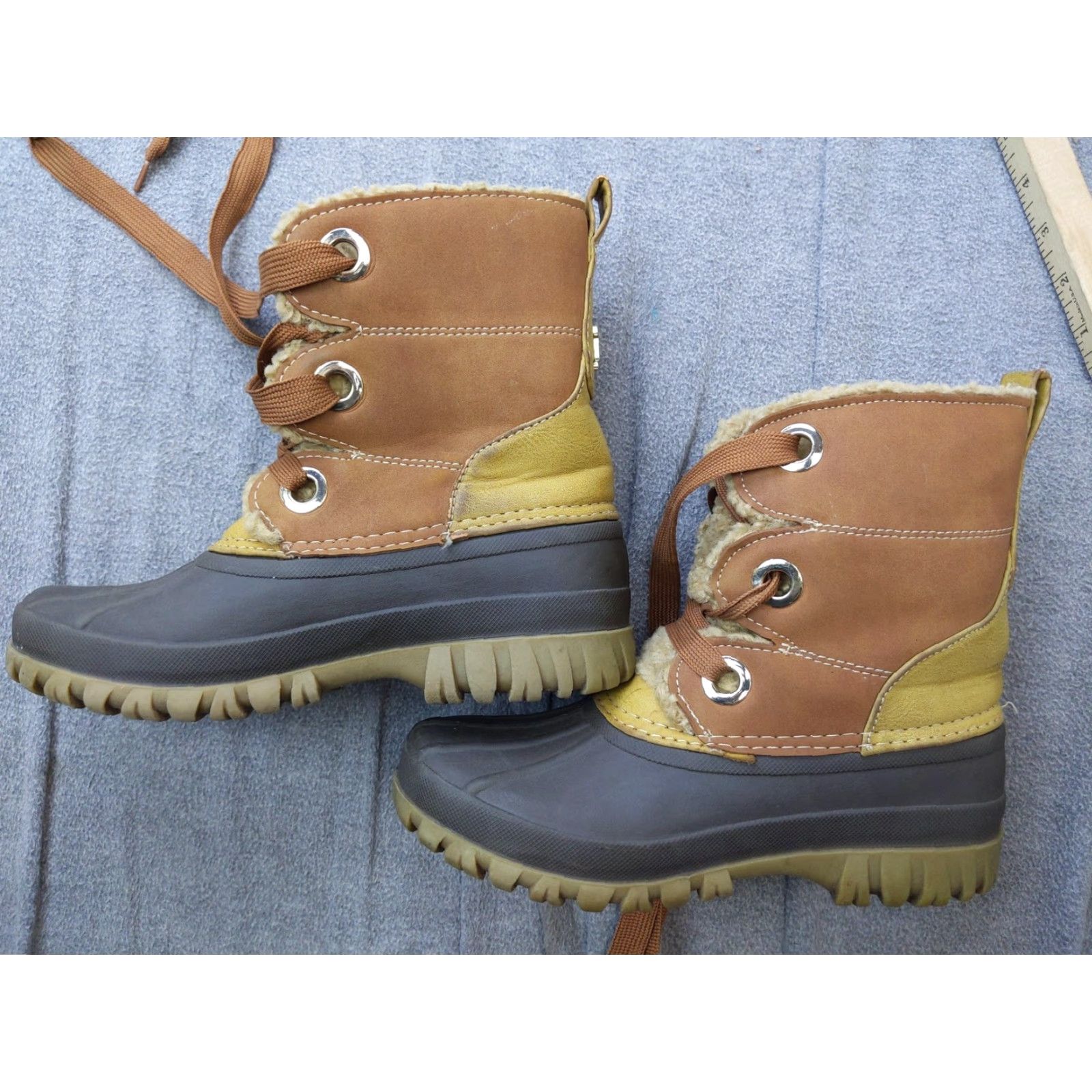 Tommy Hilfiger Tommy Hilfiger Snow Boots Womens Size 6 Brown Faux Fur Lace Up Ankle Winter Boots Size US 6 / IT 36 - 2 Thumbnail