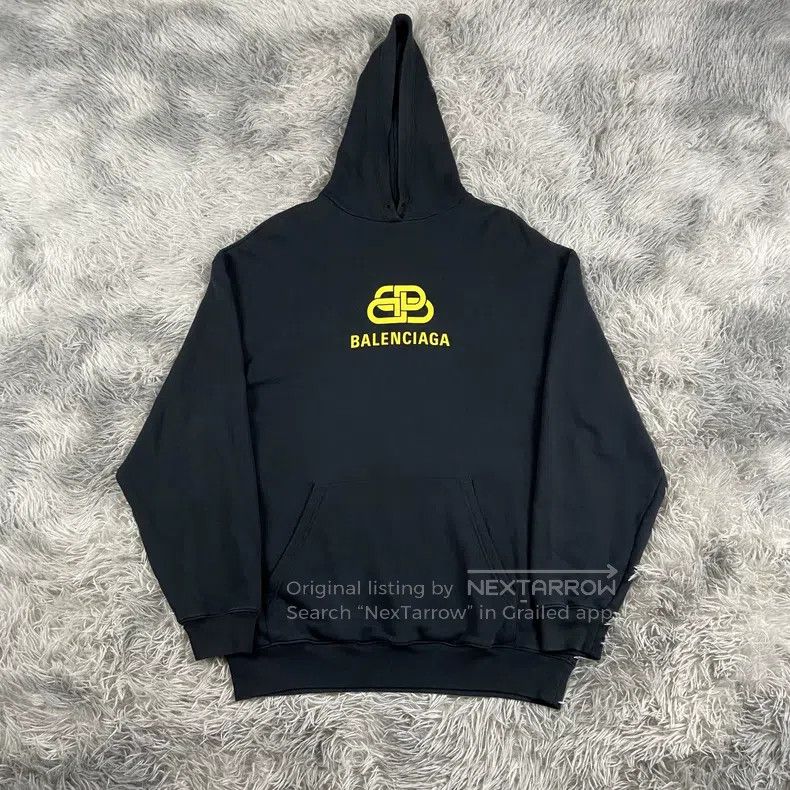 Balenciaga Balenciaga Yellow Lock Buckle Letter Logo Hooded Sweatshir Size US XXS / EU 40 - 1 Thumbnail