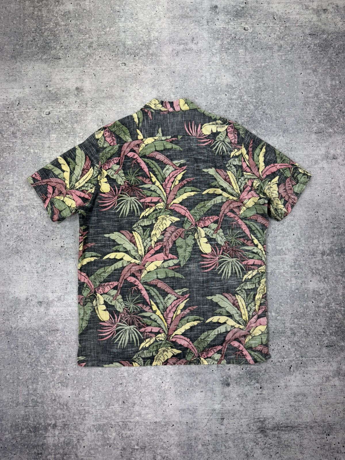 Levi's Levi’s Levis Hawaiian Button Short Sleeve Shirt Men Size L Size US L / EU 52-54 / 3 - 14 Thumbnail