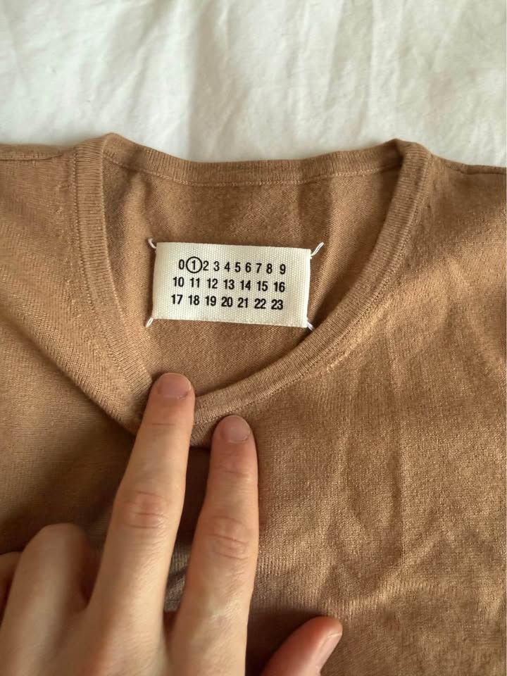 Maison Margiela maison margiela camel sweater (womens, M) Size M / US 6-8 / IT 42-44 - 3 Thumbnail