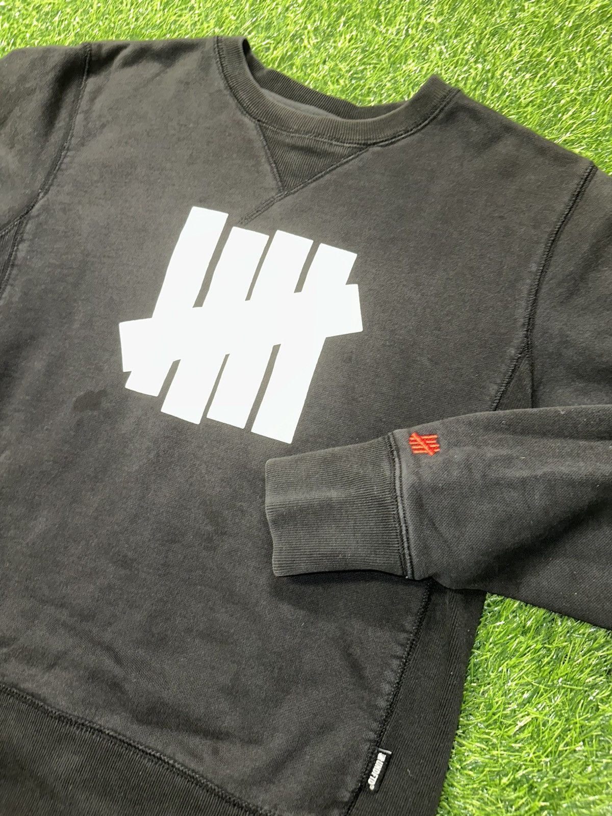 Undefeated Undefeated Crewneck Sweater Size Small Size US S / EU 44-46 / 1 - 2 Thumbnail