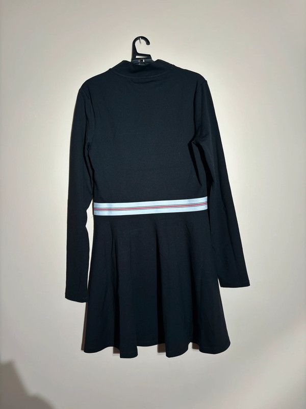 Tommy Hilfiger Tommy Hilfiger Flare Dress Size M / US 6-8 / IT 42-44 - 2 Thumbnail